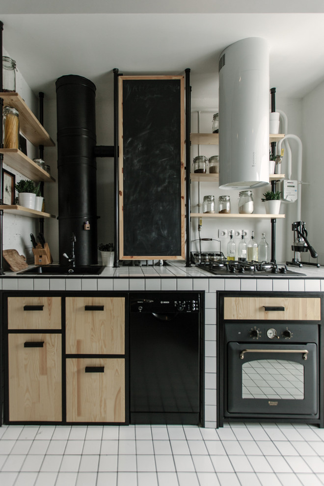 Houzz тур: Супрематическая мансарда семьи архитектора