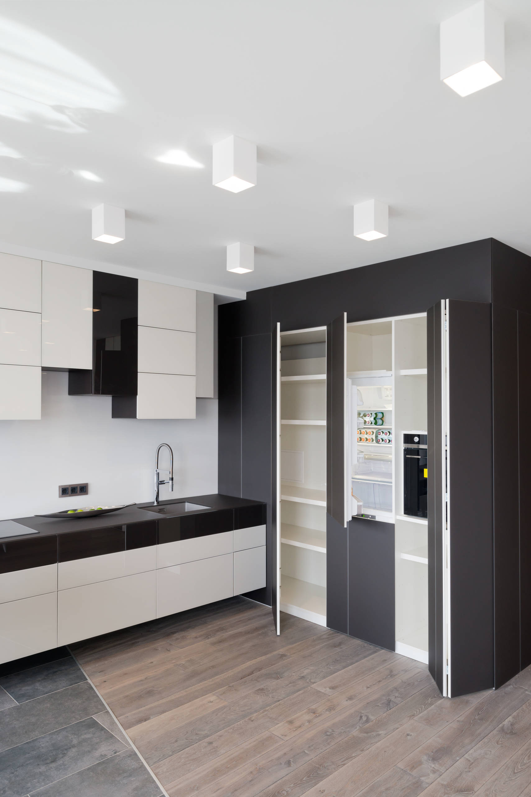 Houzz тур: Квартира на Нахимовском проспекте с «депрессивным» прошлым