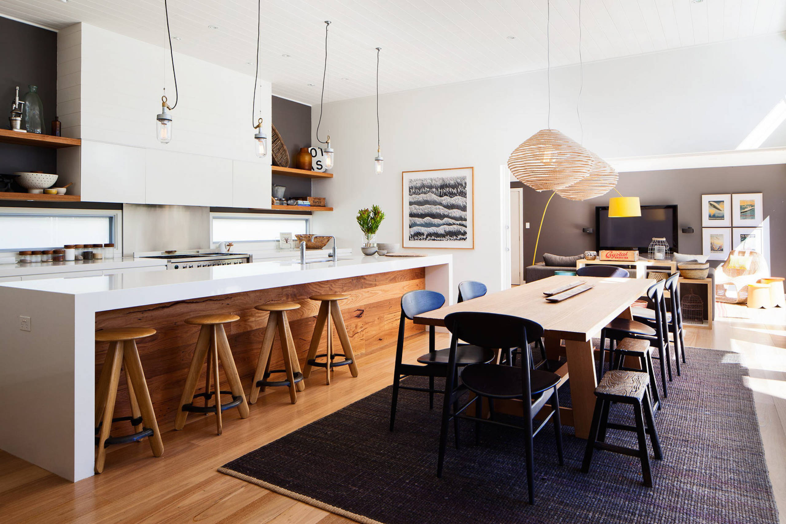 Азбука вкуса: Переход отделки с пола на стену — почему это работает?