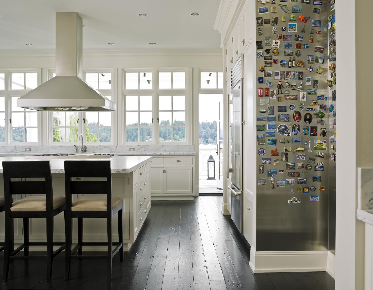 Хороший вопрос: Как хранить сувениры, чтобы не добавлять бардака в доме