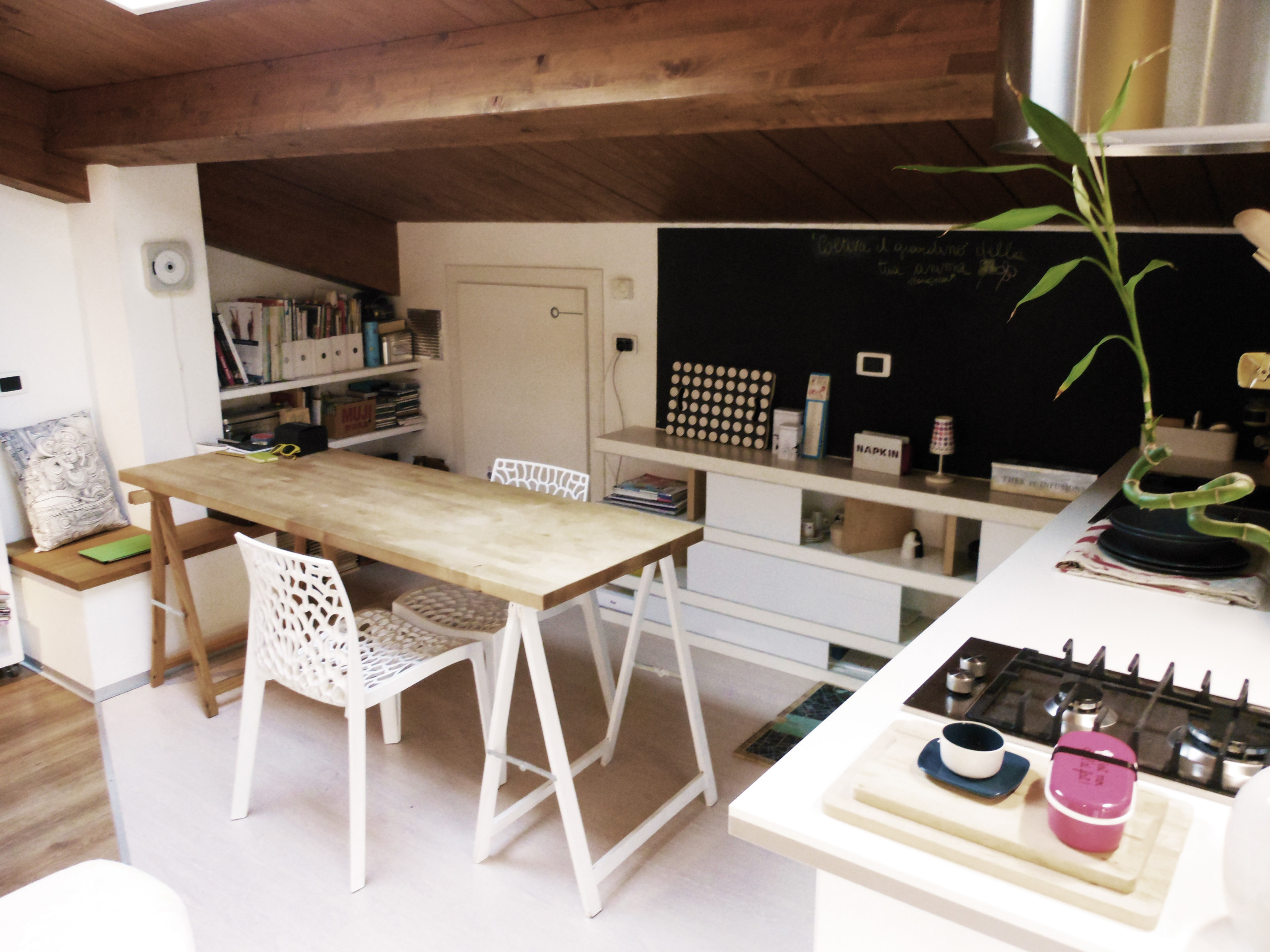 Houzz Италия: Уютная мансарда на месте заброшенного чердака в Риме