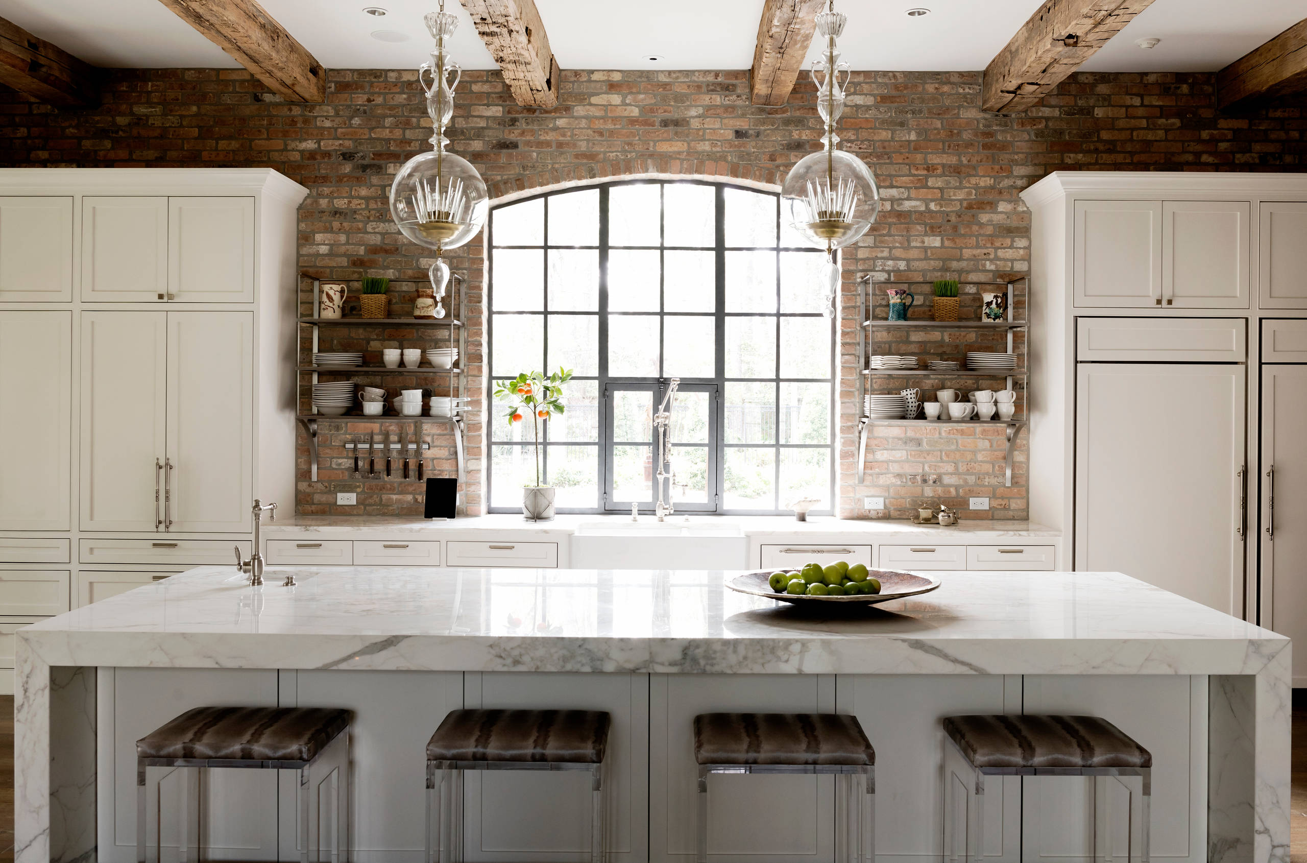 Дизайн кирпичной стены в интерьере: правила хорошего тона