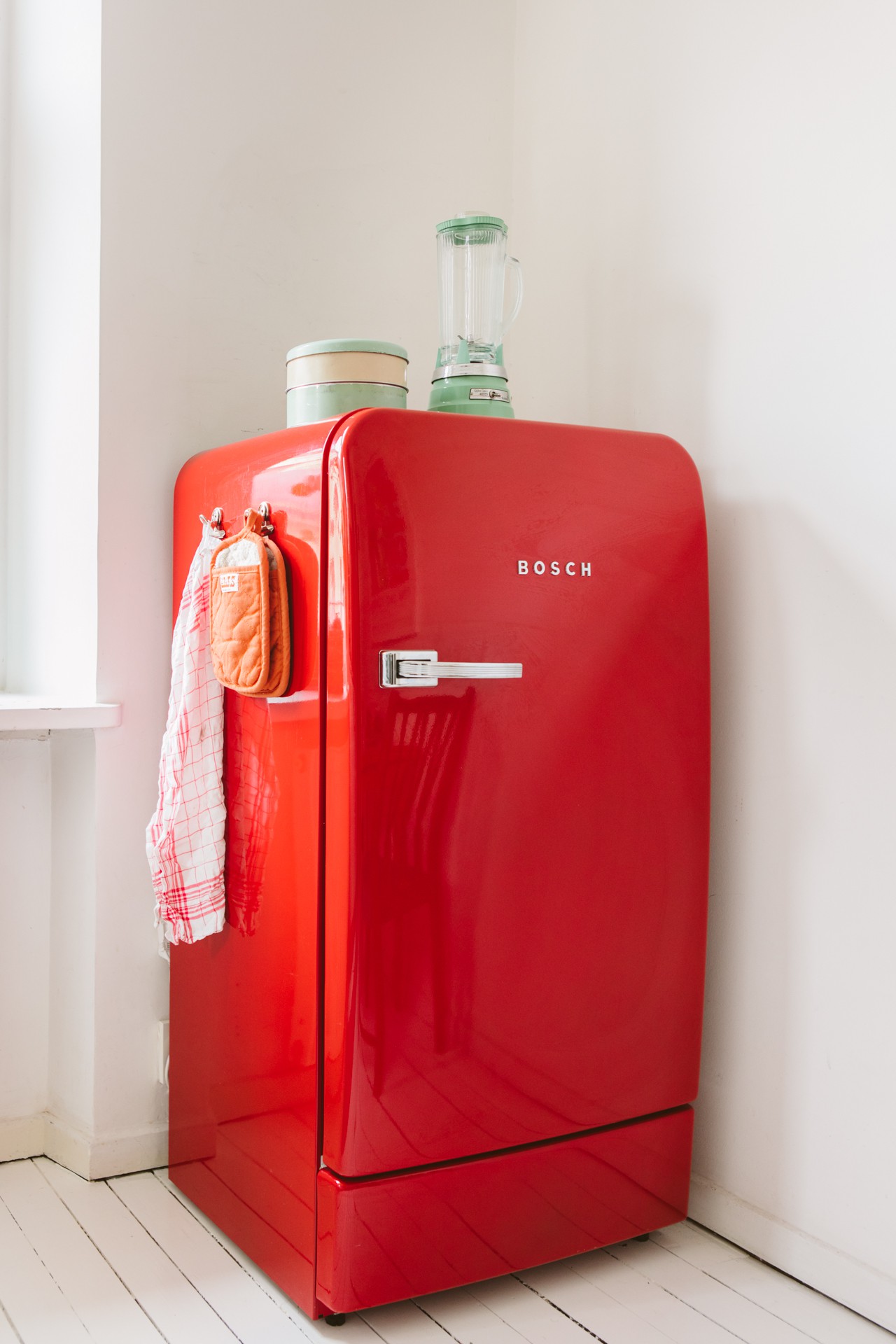 Как правильно: Подобрать технику для кухни по цвету