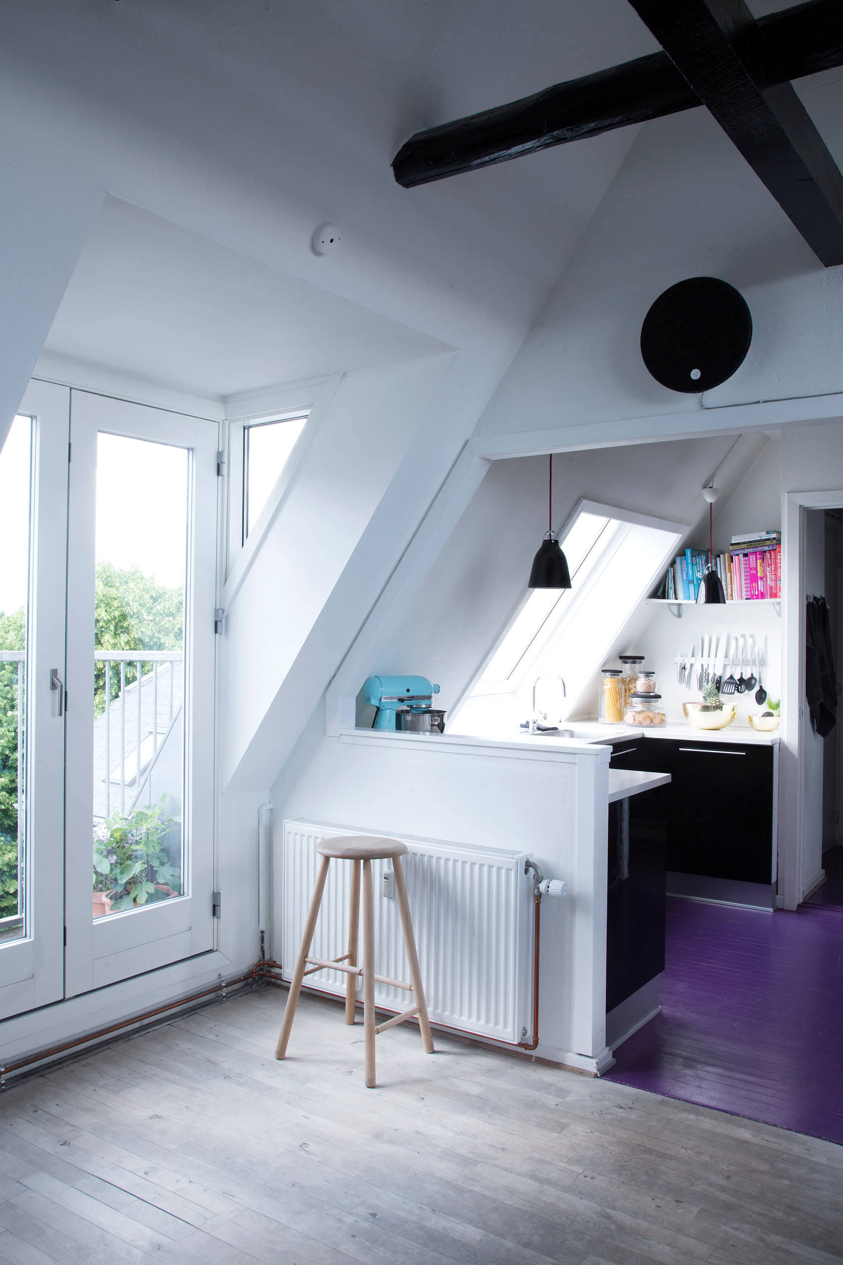 Houzz Дания: Черно-белая мансарда в Копенгагене