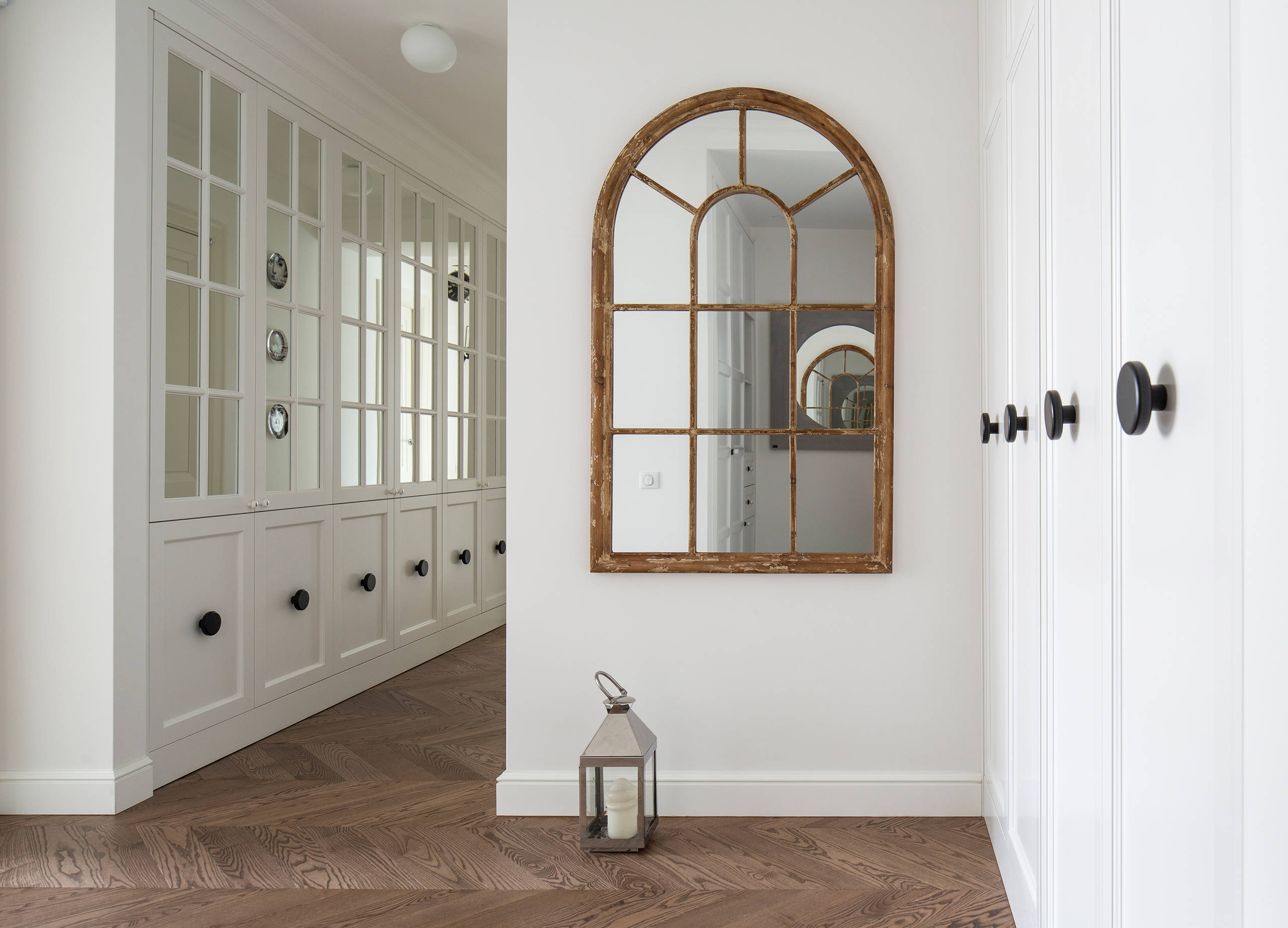 Houzz тур: Интерьер с тверскими изразцами и окном-обманкой