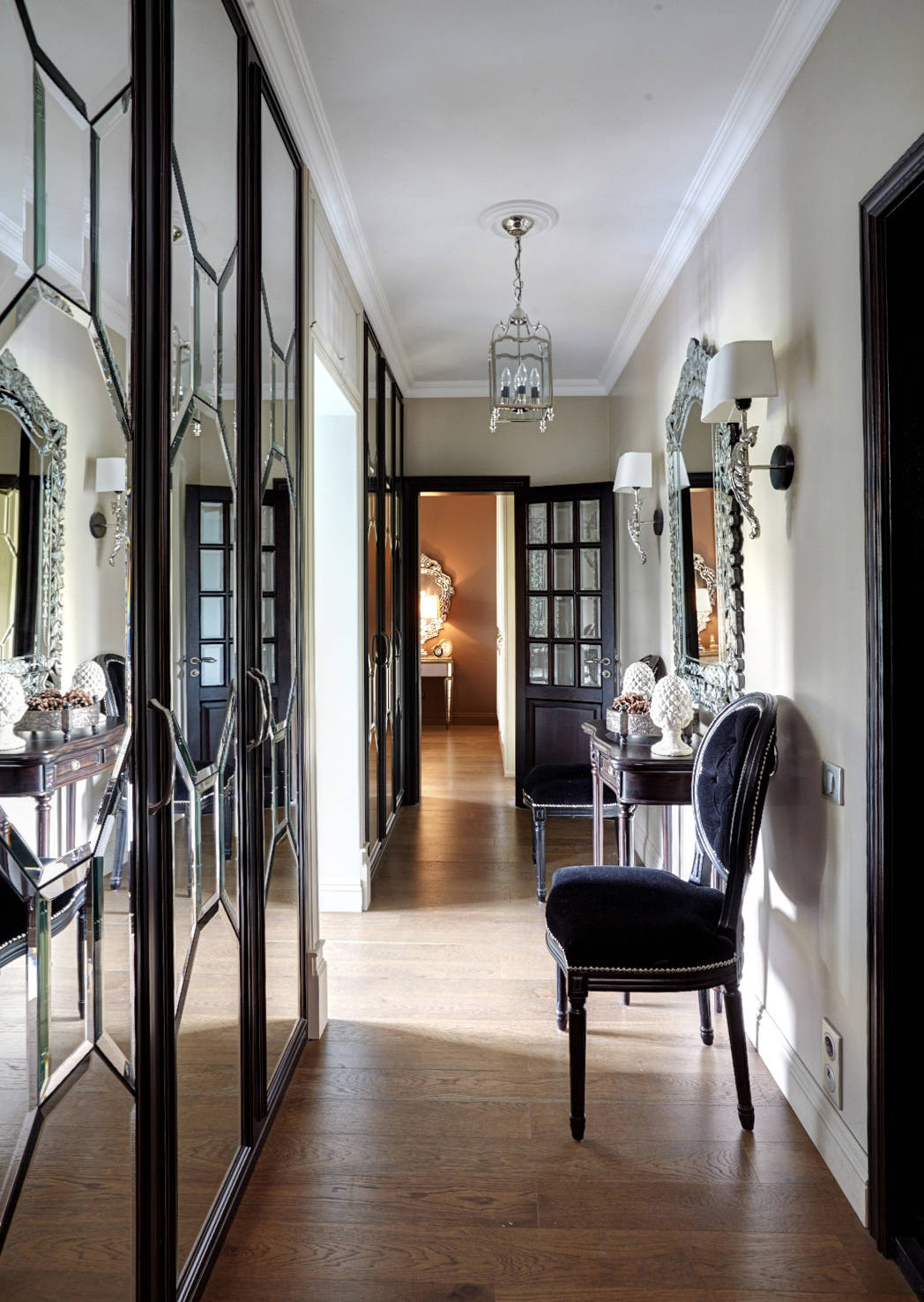 Houzz тур: Типовая «двушка» с эффектом простора