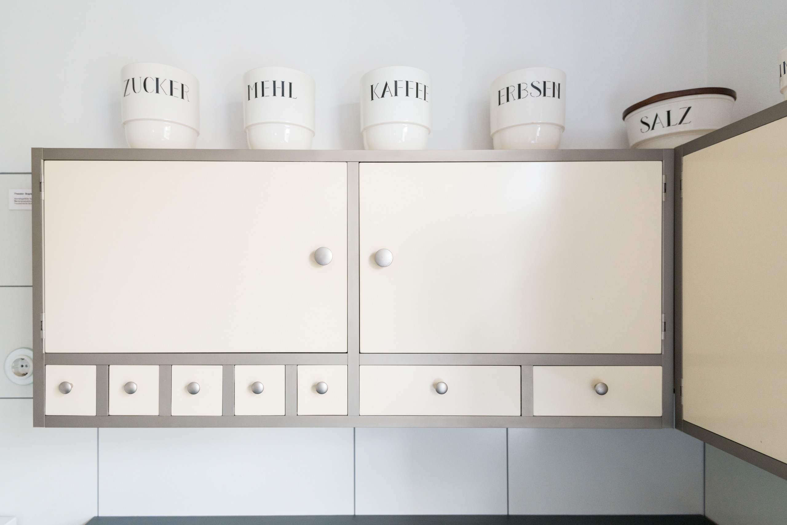 Мир дизайна: К истокам модернизма — первое здание Баухауса