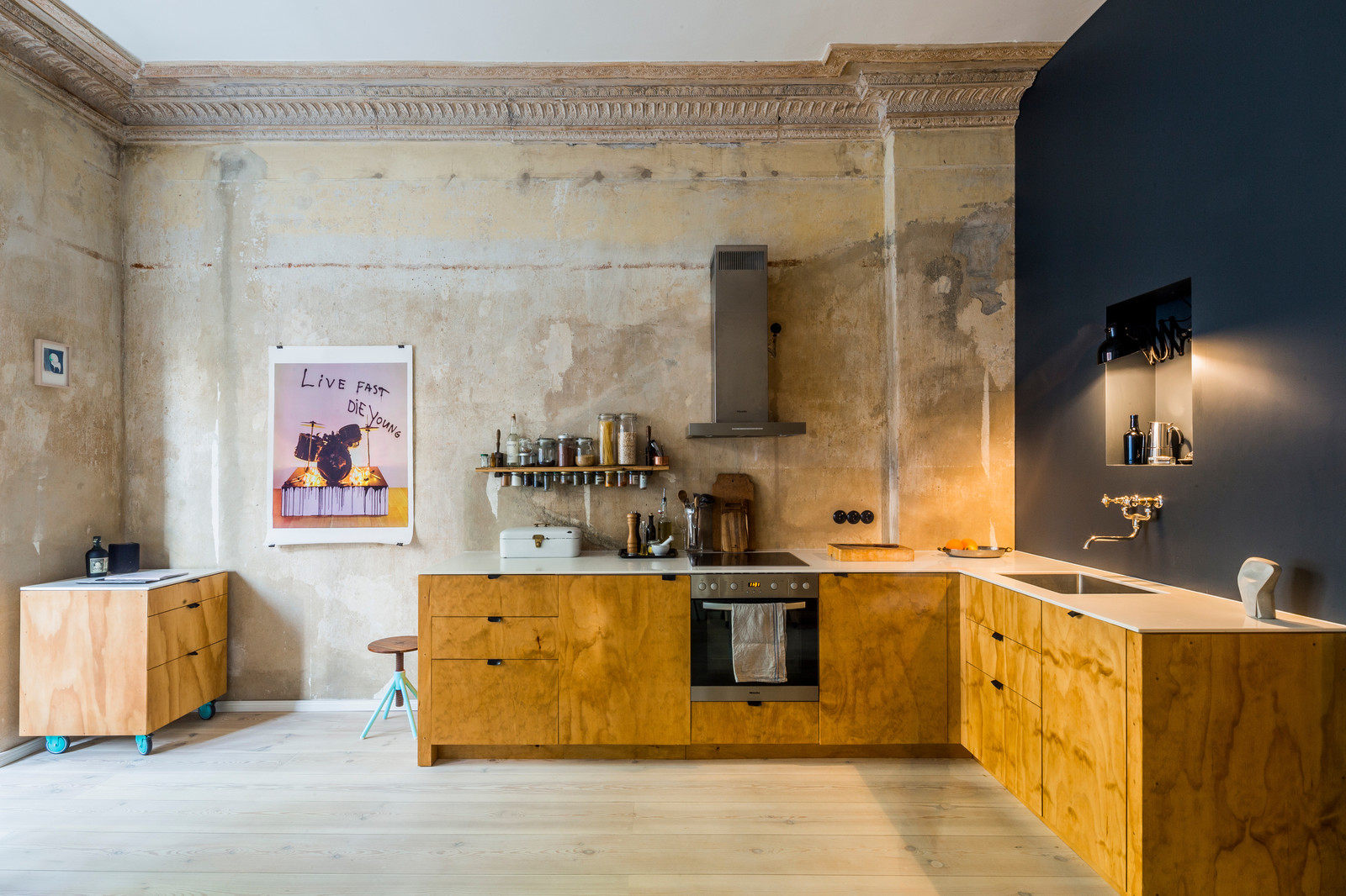 Houzz Германия: Кухня с ободранными стенами