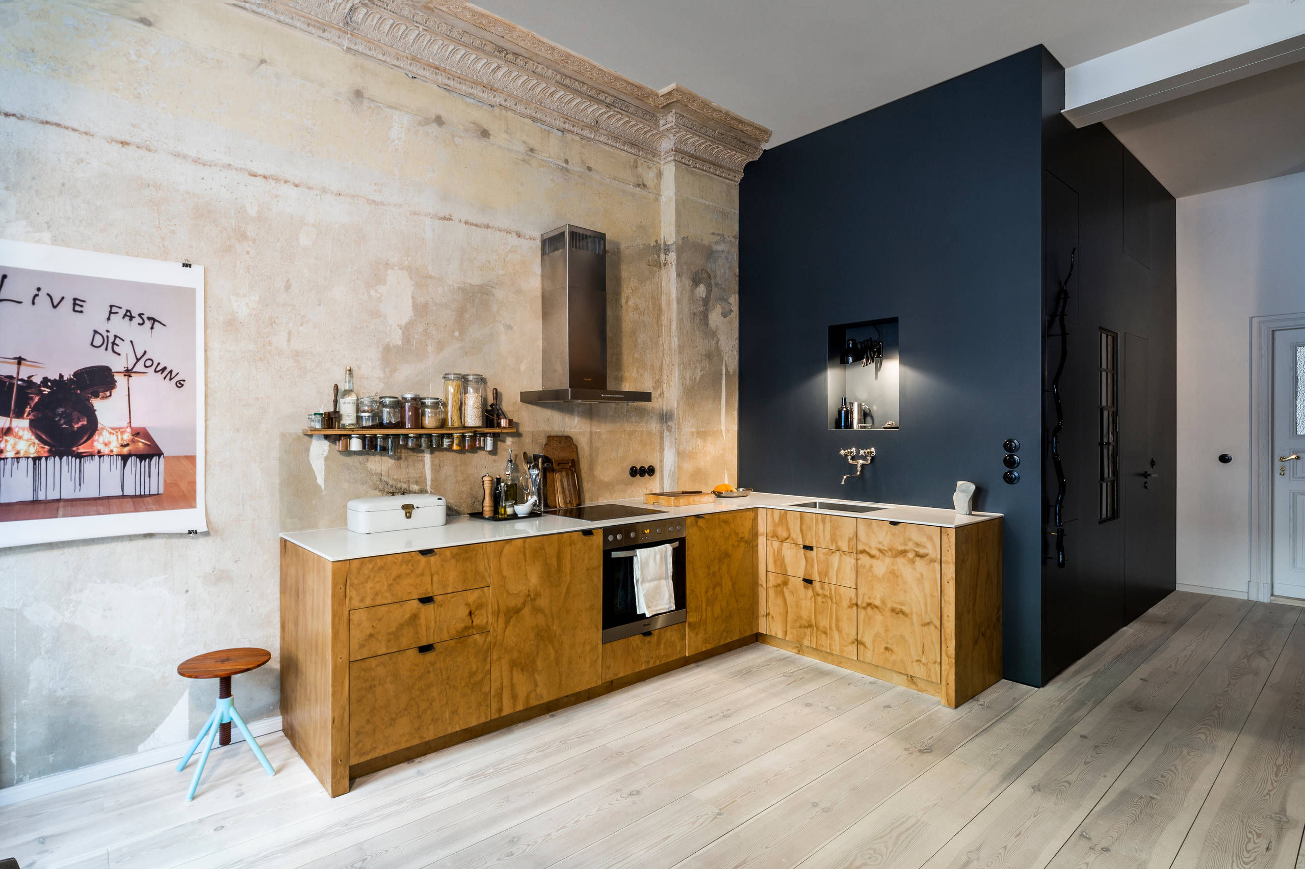 Houzz Германия: Кухня с ободранными стенами