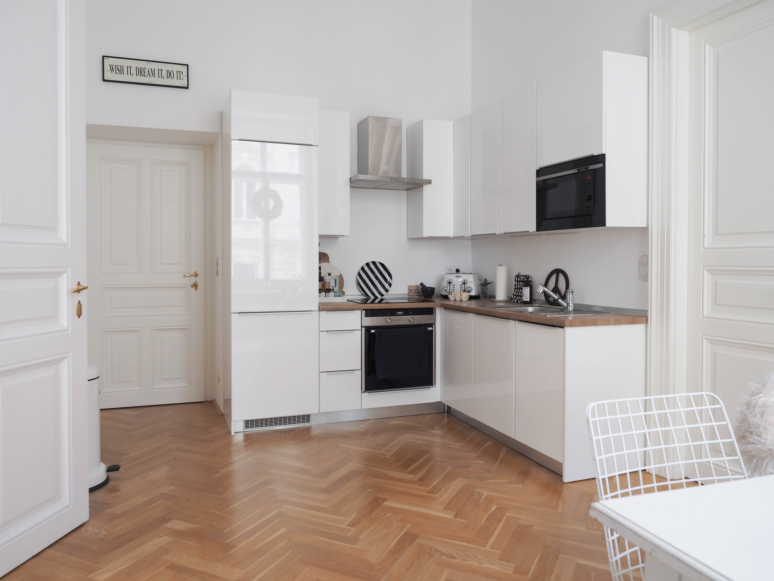 Houzz Австрия: Белое Рождество и белая квартира в Вене