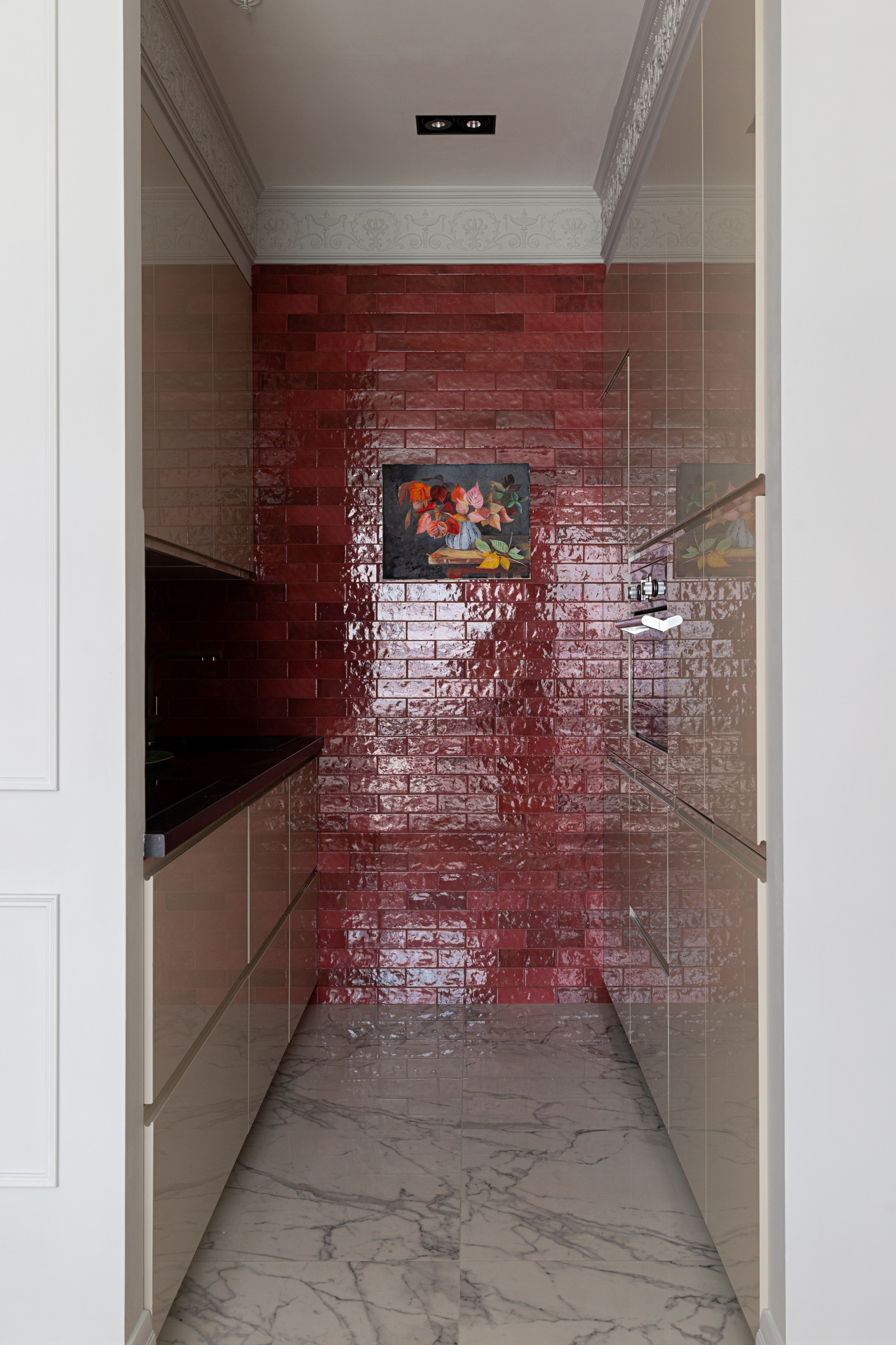 Проект недели: Крошечная кухня-ниша в гостиной