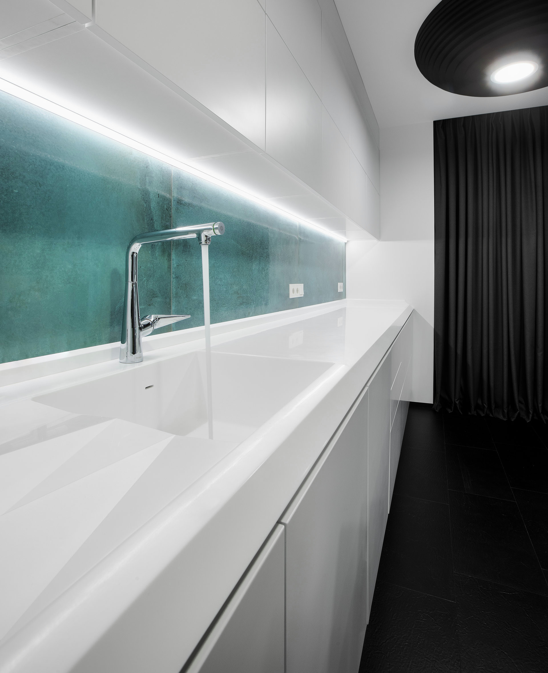 Houzz Украина: Квартира, которая напоминает космическую станцию