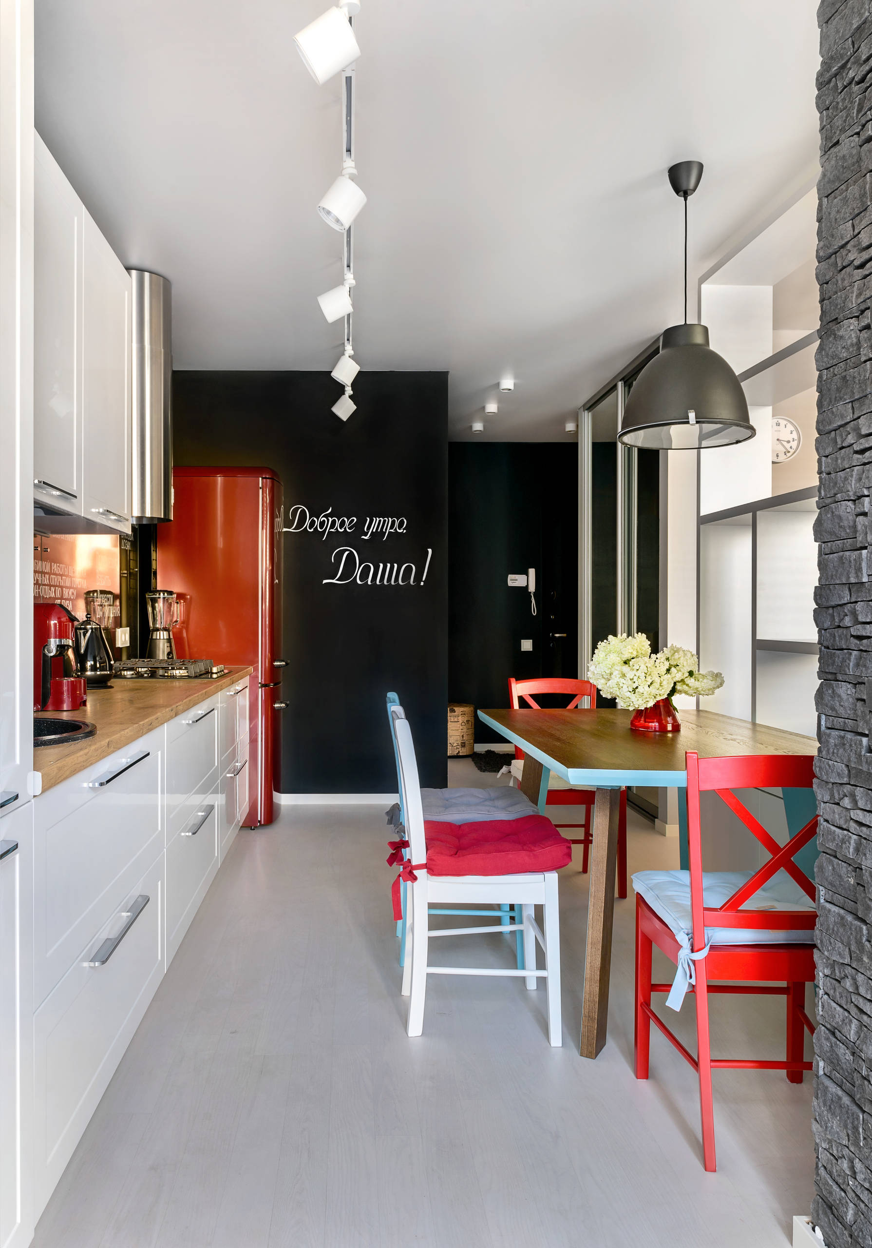 Houzz тур: Маленькая студия в подарок от родителей