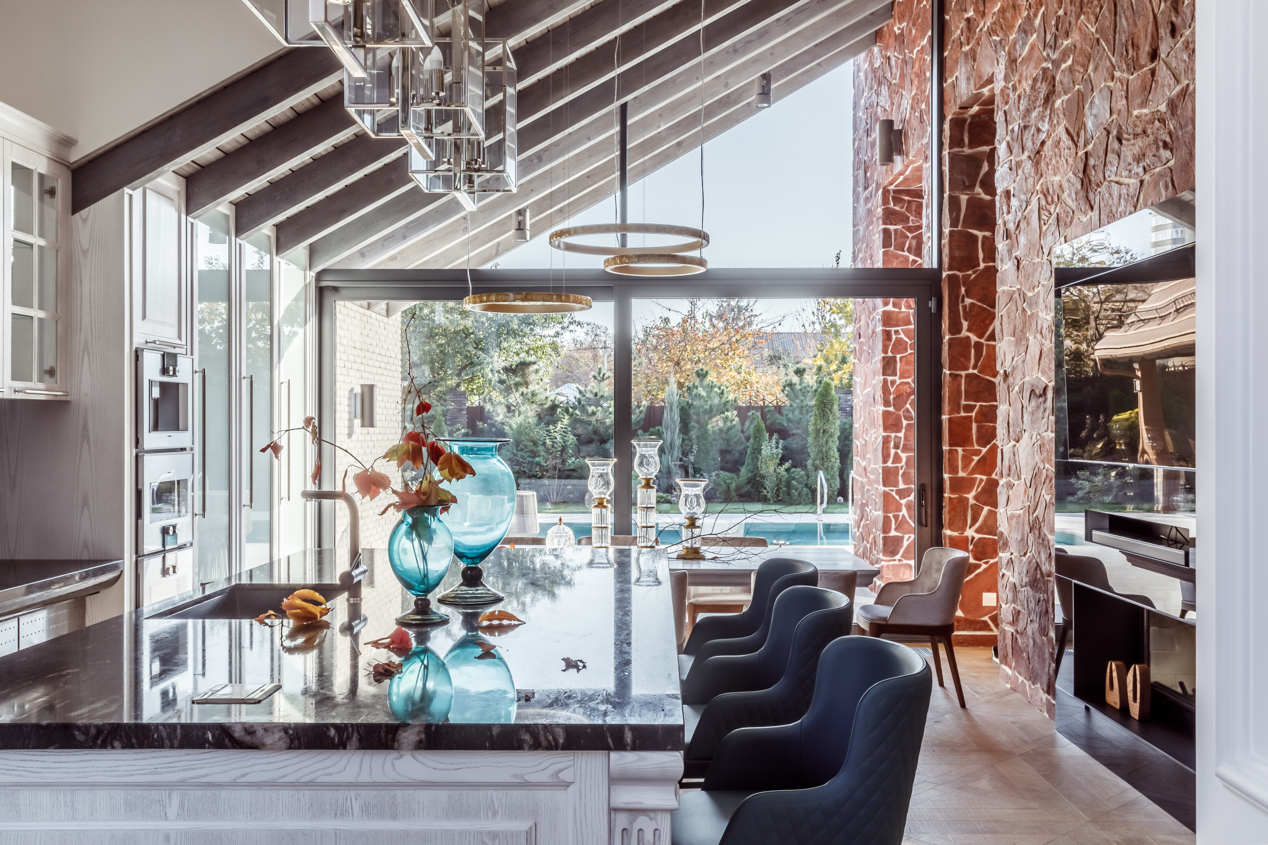 Houzz тур: Дом-корабль, исчезающий на фоне неба