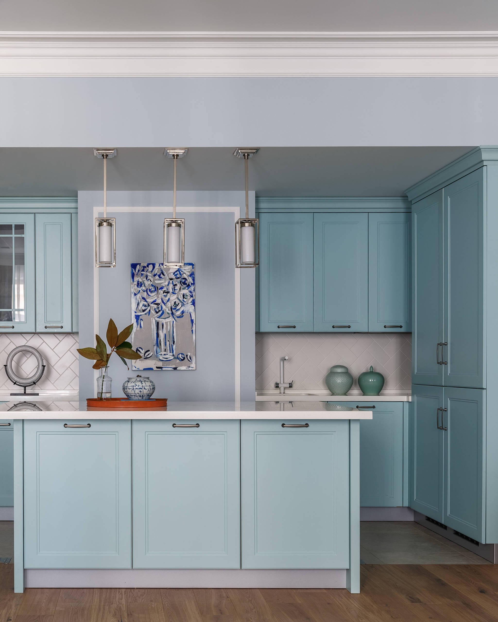 Houzz тур: Квартира с небесно-голубой гостиной