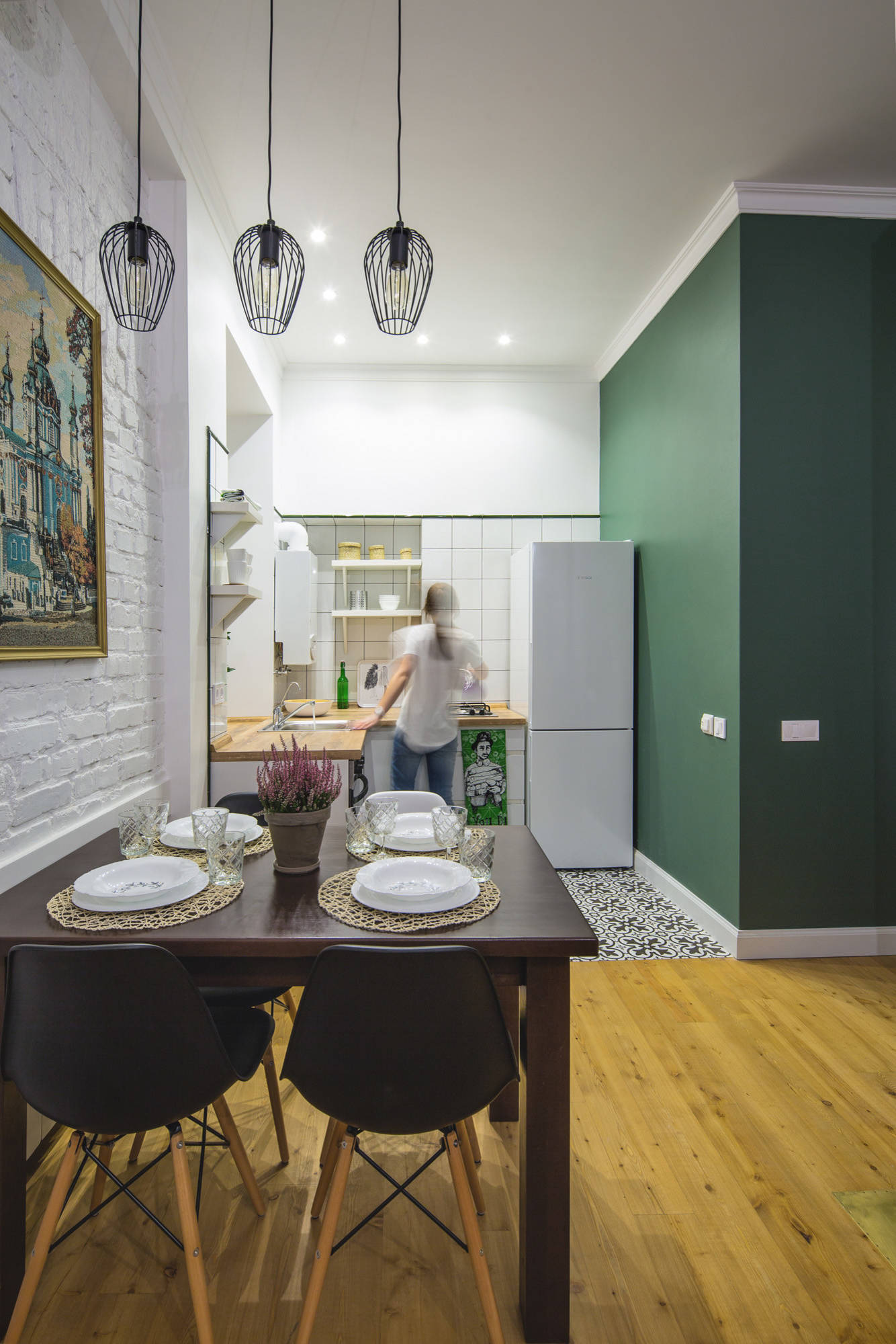 Houzz Украина: Яркий скандинавский стиль в старом доме