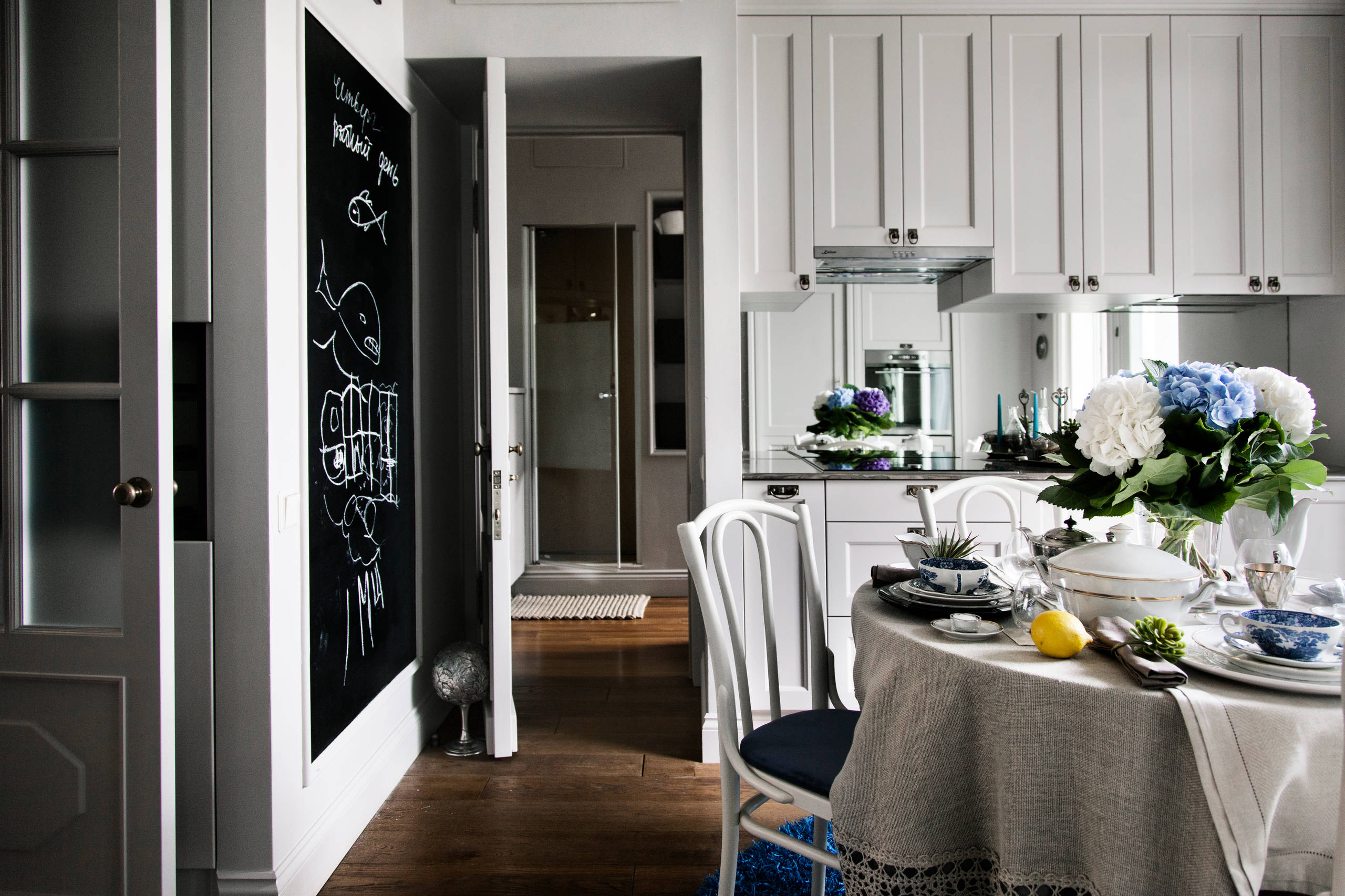 В гостях: Семейная квартира с единорогом на Покровке