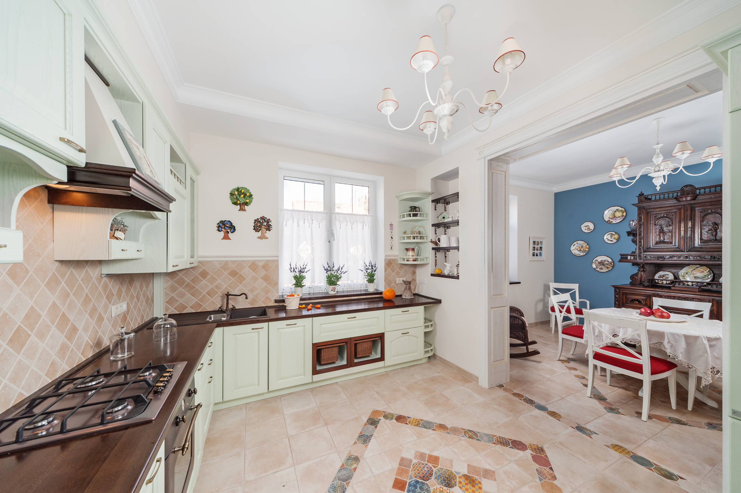 Houzz тур: Таунхауз в Калининграде в духе английского кантри