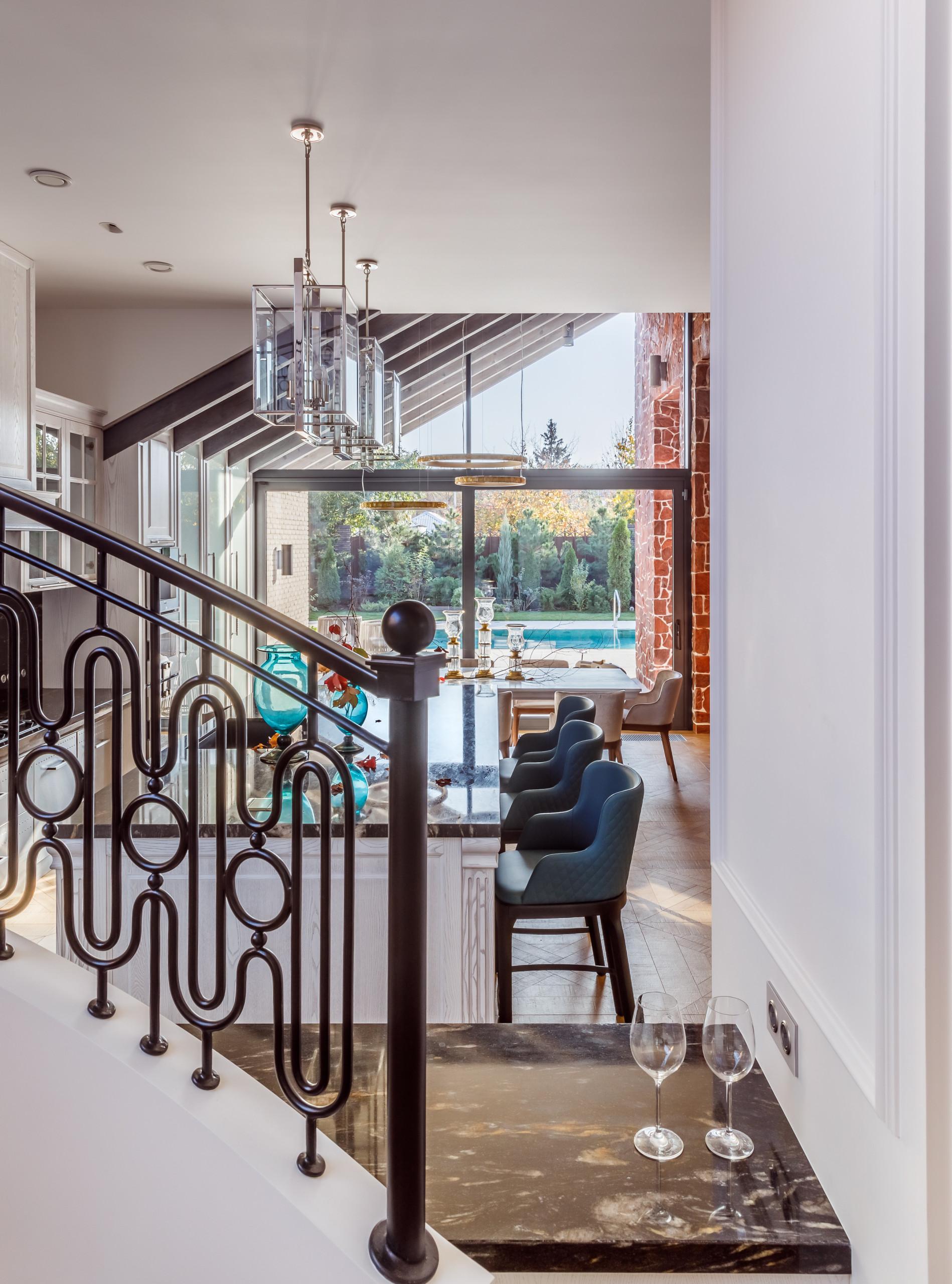 Houzz тур: Дом-корабль, исчезающий на фоне неба