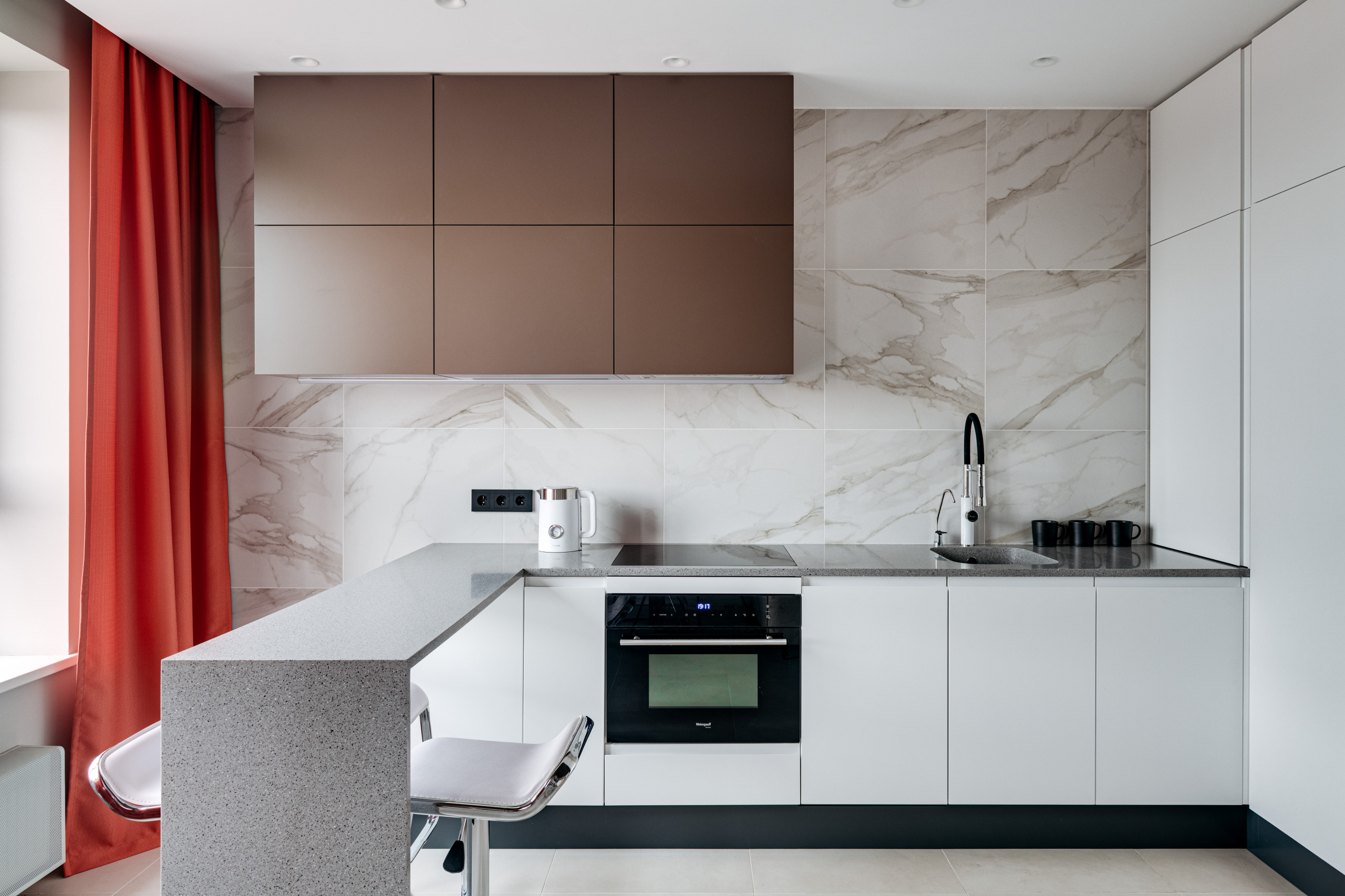 Поиск планировки: 3 плана + финал квартиры с душем для собаки