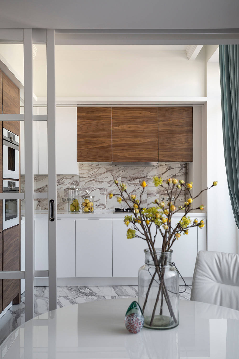 Газ в кухне-гостиной: Почему все такие смелые стали