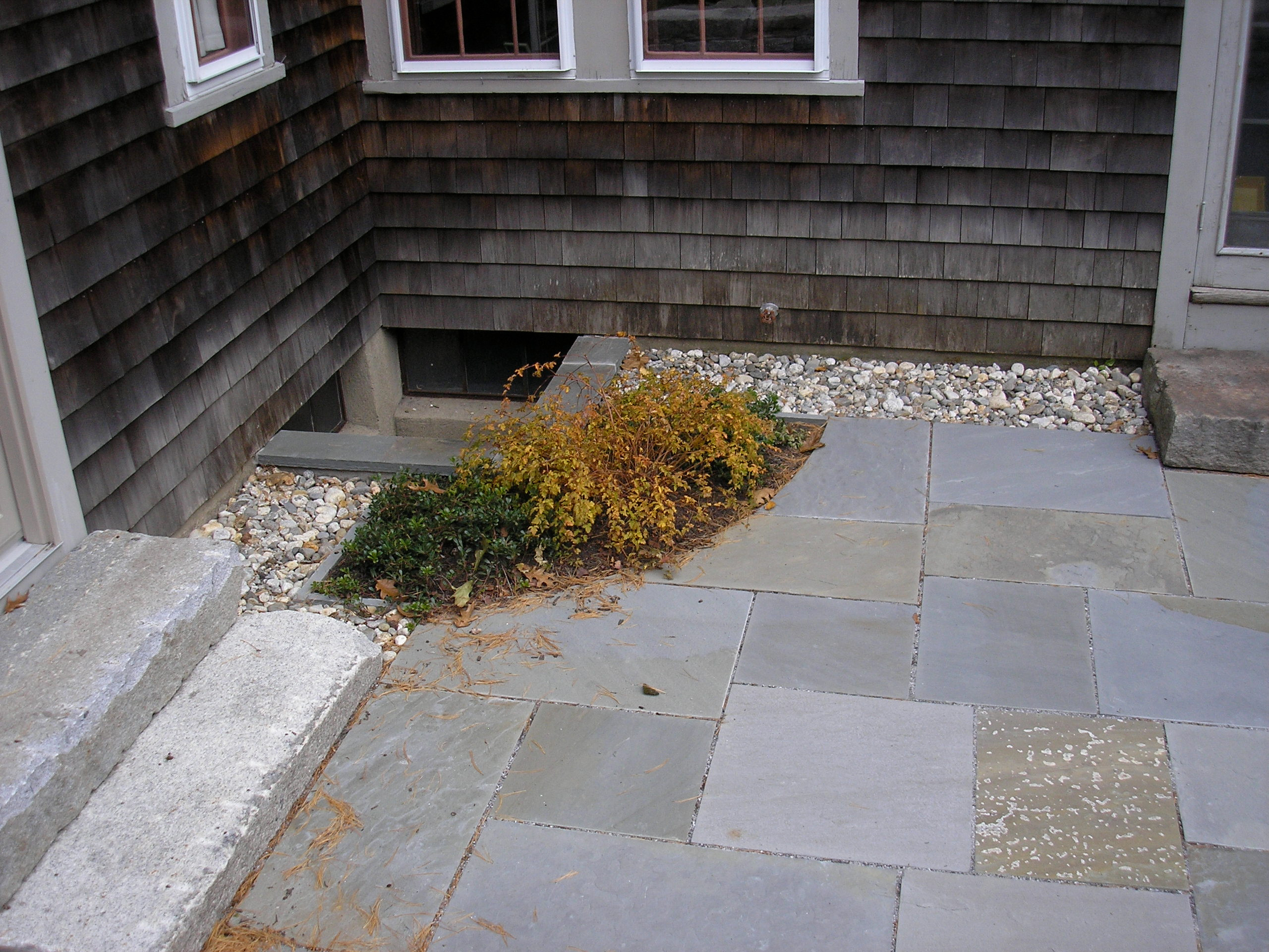 Хороший вопрос: Как избавиться от сорняков на даче навсегда