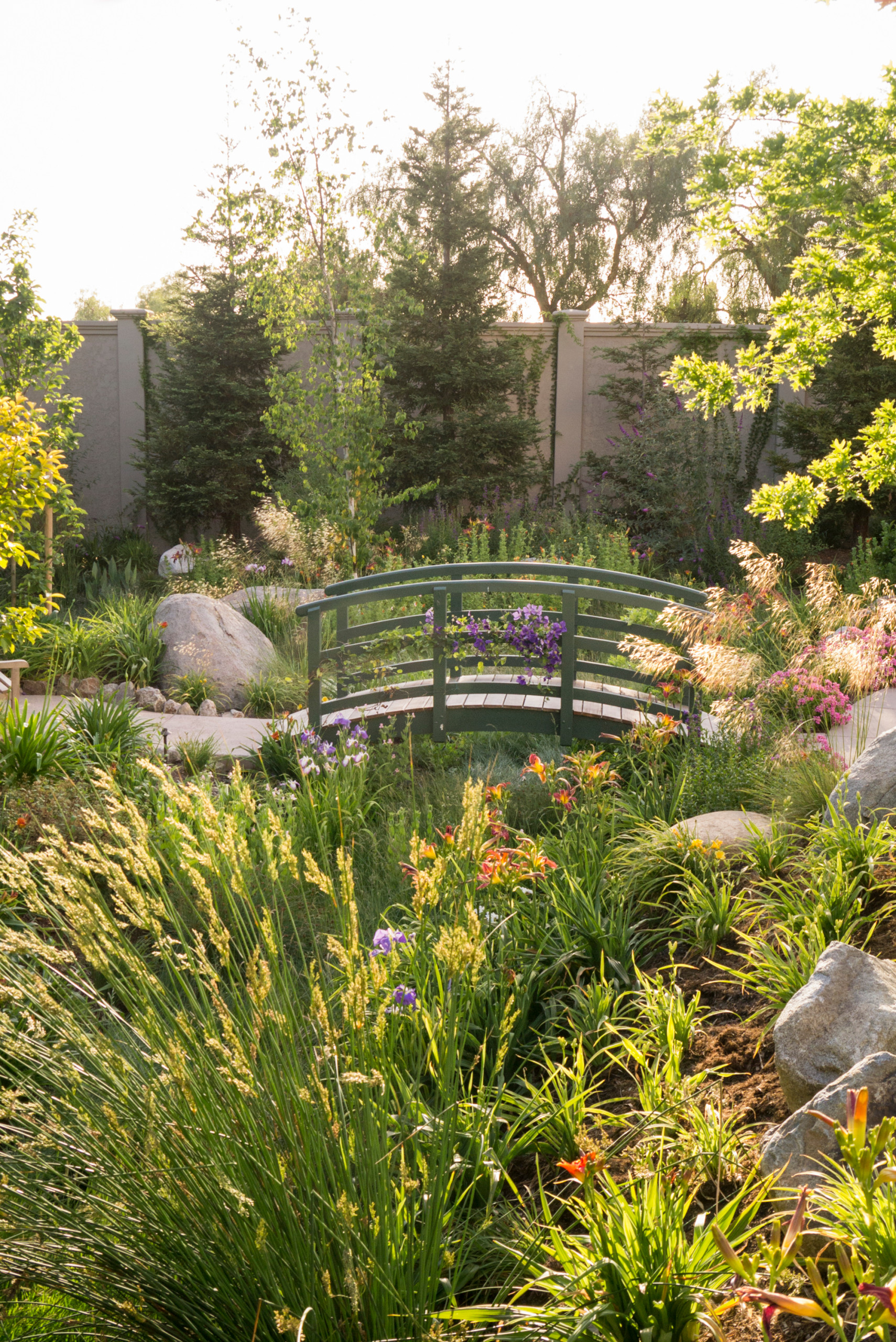 Практикум: Как создать сухой ручей на даче или в саду