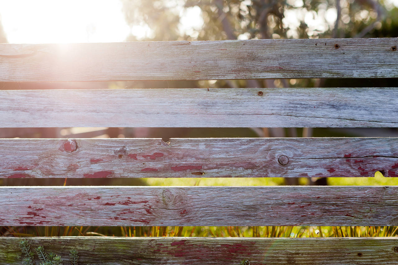 Добавьте цвета: Какой оттенок выбрать для забора?