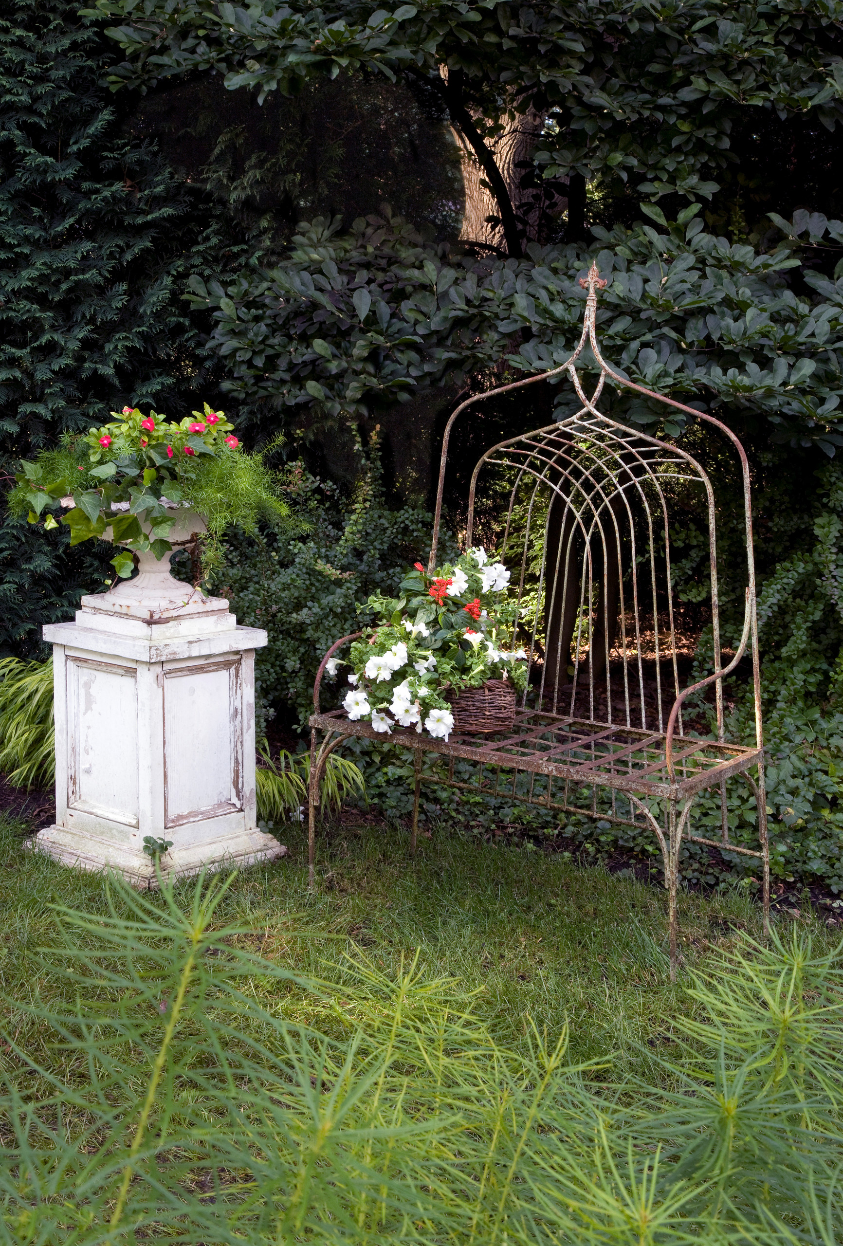 Семеро по лавкам: Садовые скамейки и все, что нужно о них знать