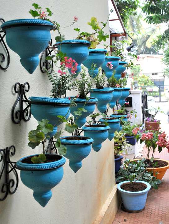 Вертикальная клумба: Полное руководство для начинающих и продолжающих