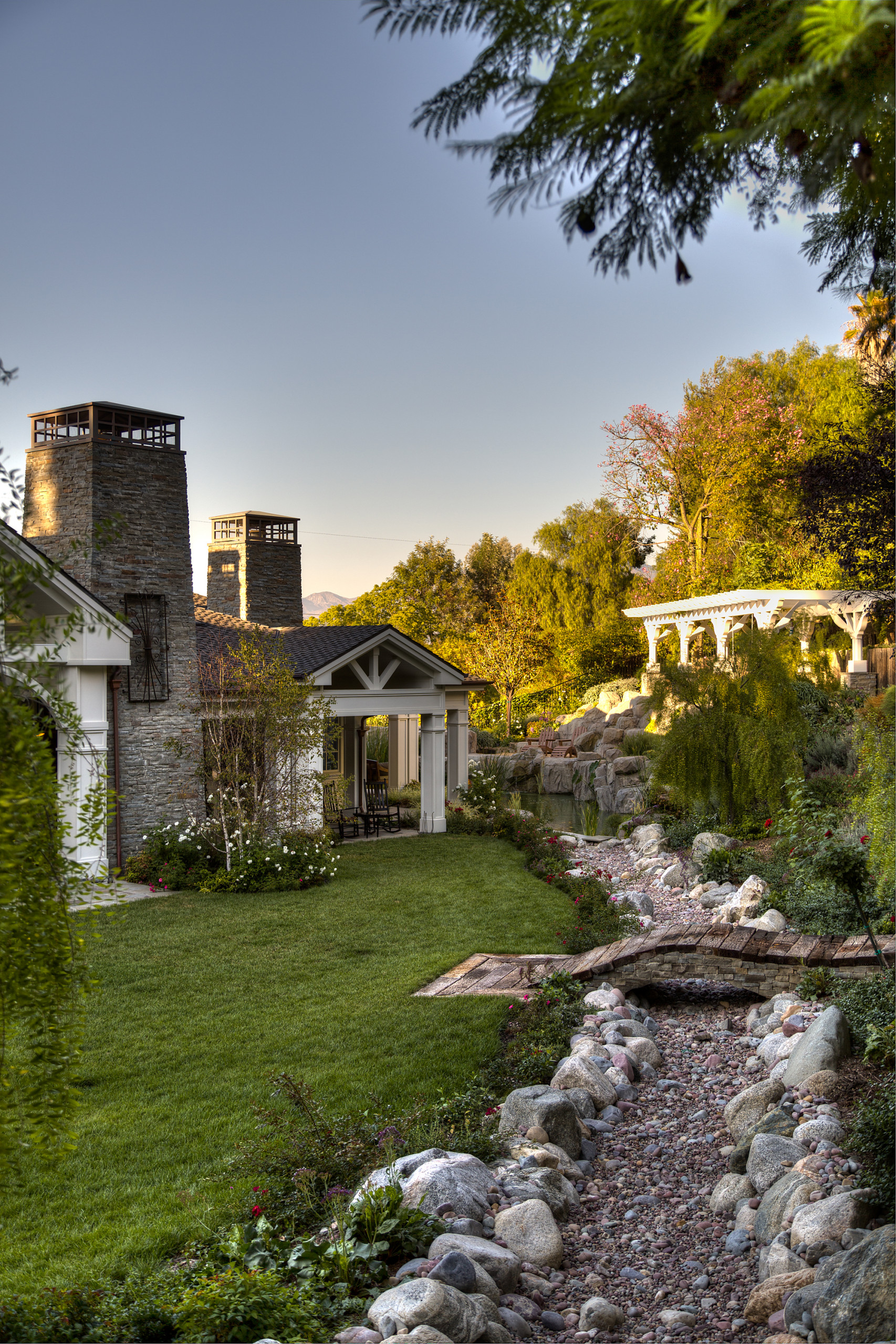 Практикум: Как создать сухой ручей на даче или в саду