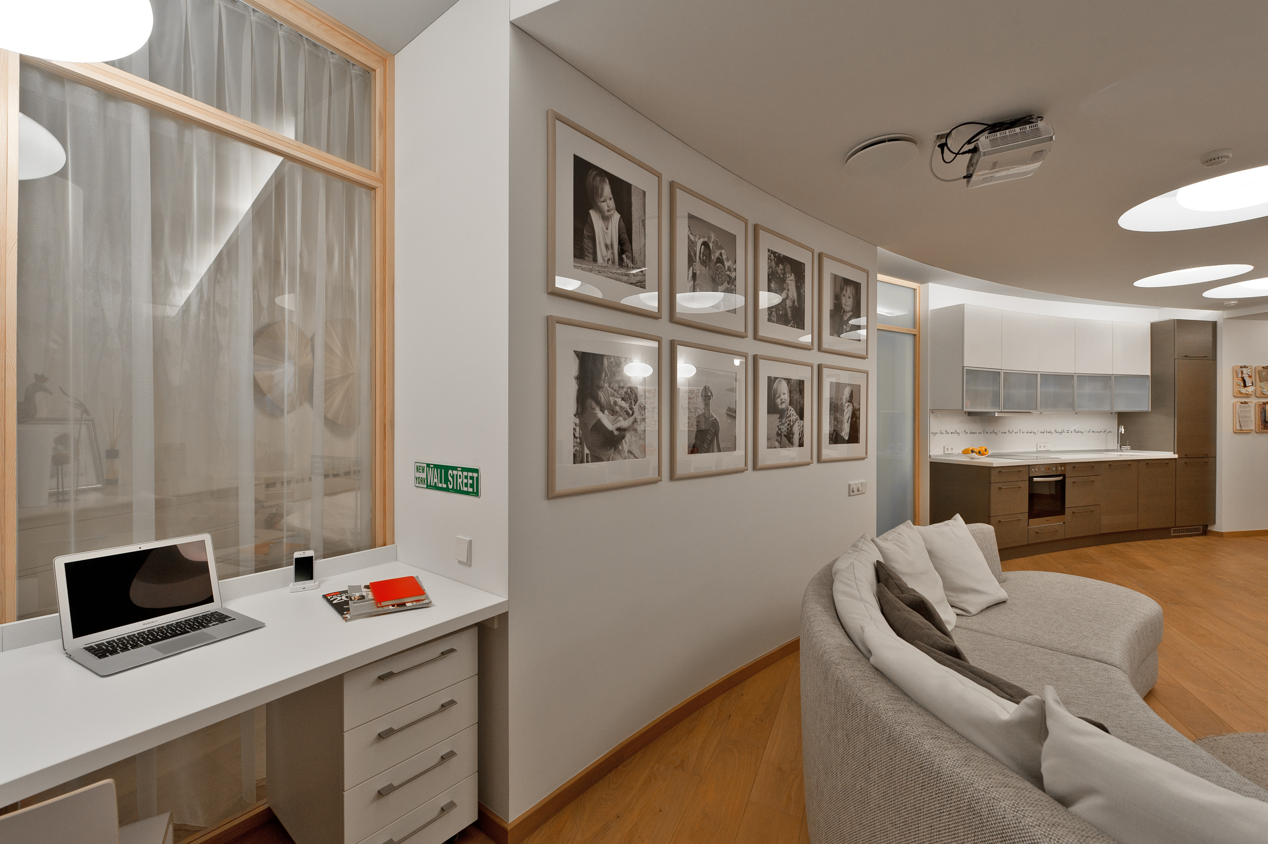 Houzz Литва: Старый Вильнюс и арт-объекты в трехкомнатной квартире