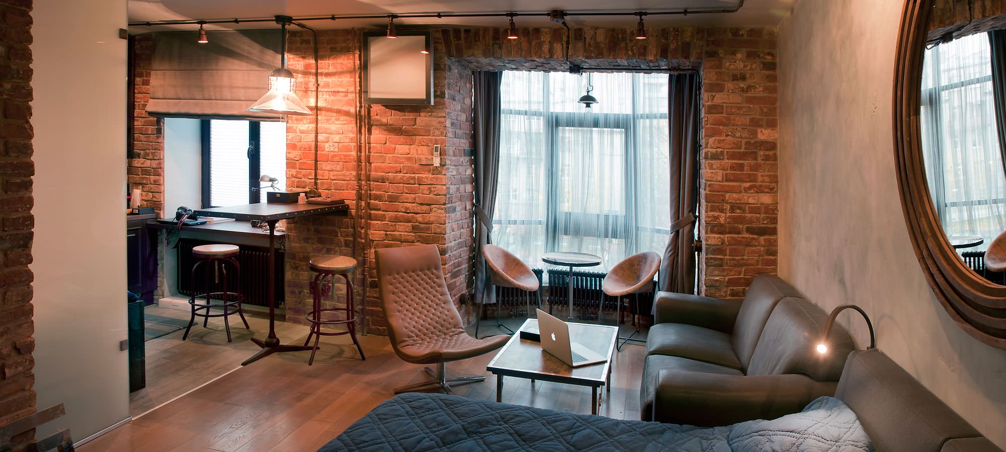 Houzz тур: Лофт в Москве с неожиданной стеклянной стеной