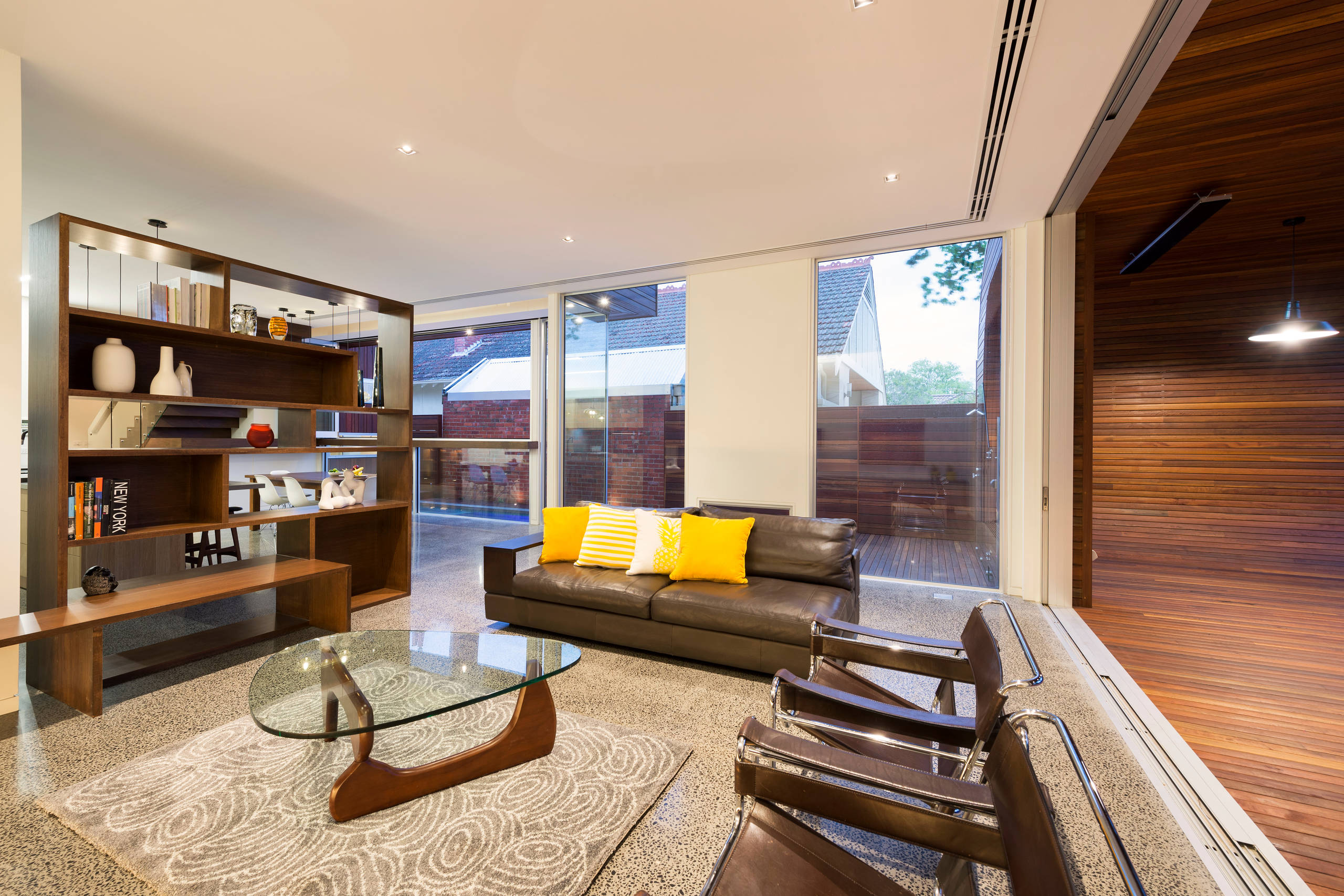 Houzz Австралия: Старый коттедж с футуристичной террасой