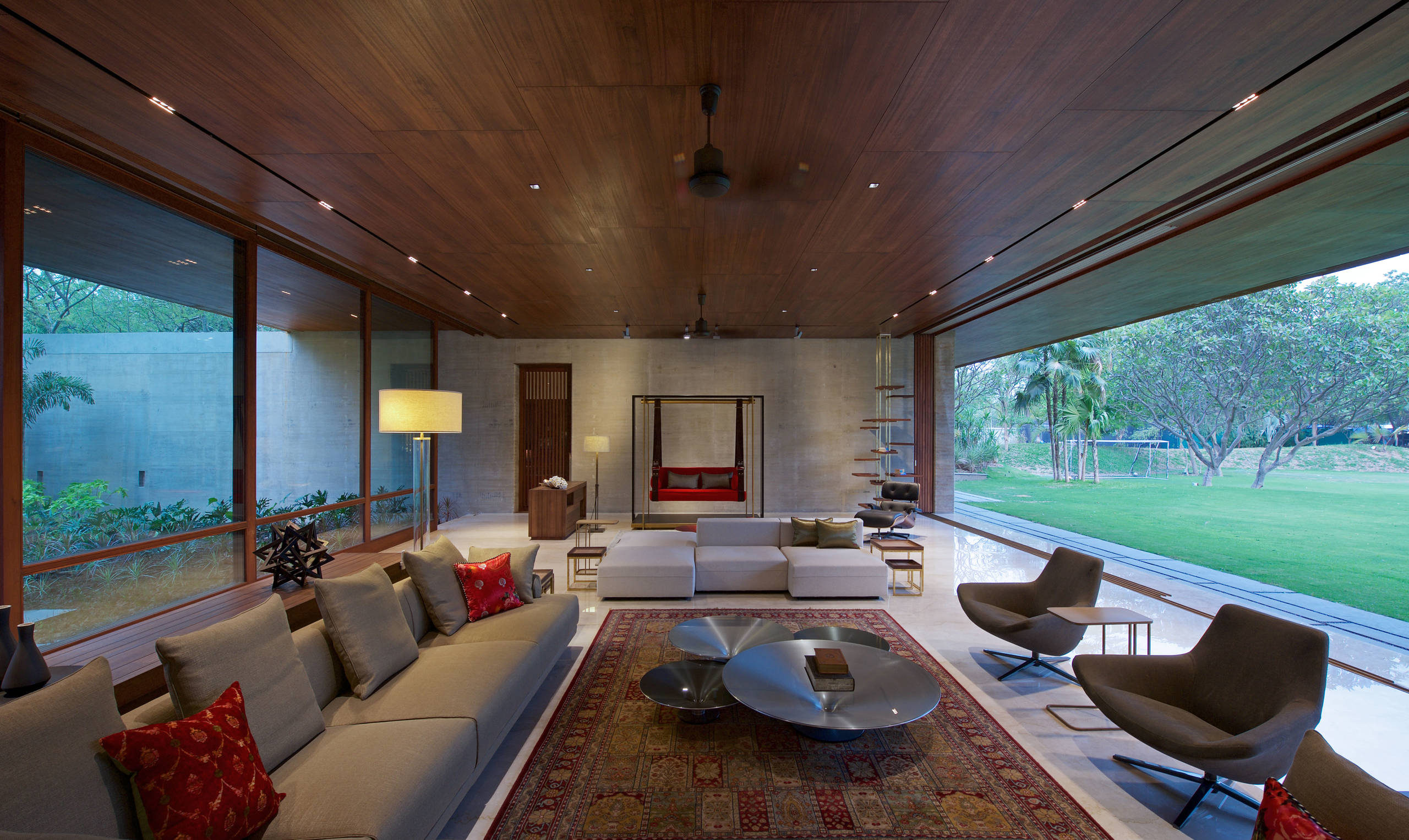 Houzz Индия: Как материалы дома в Ахмедабаде борются с климатом