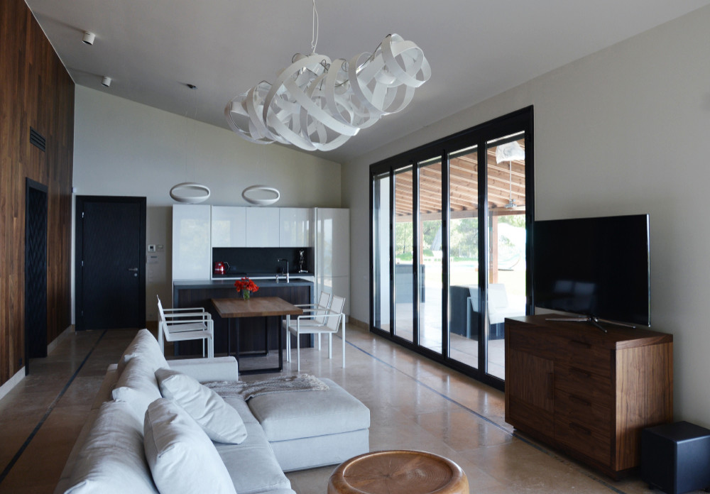 Houzz тур: Дом в Греции с видом на самое синее море и сосновый лес