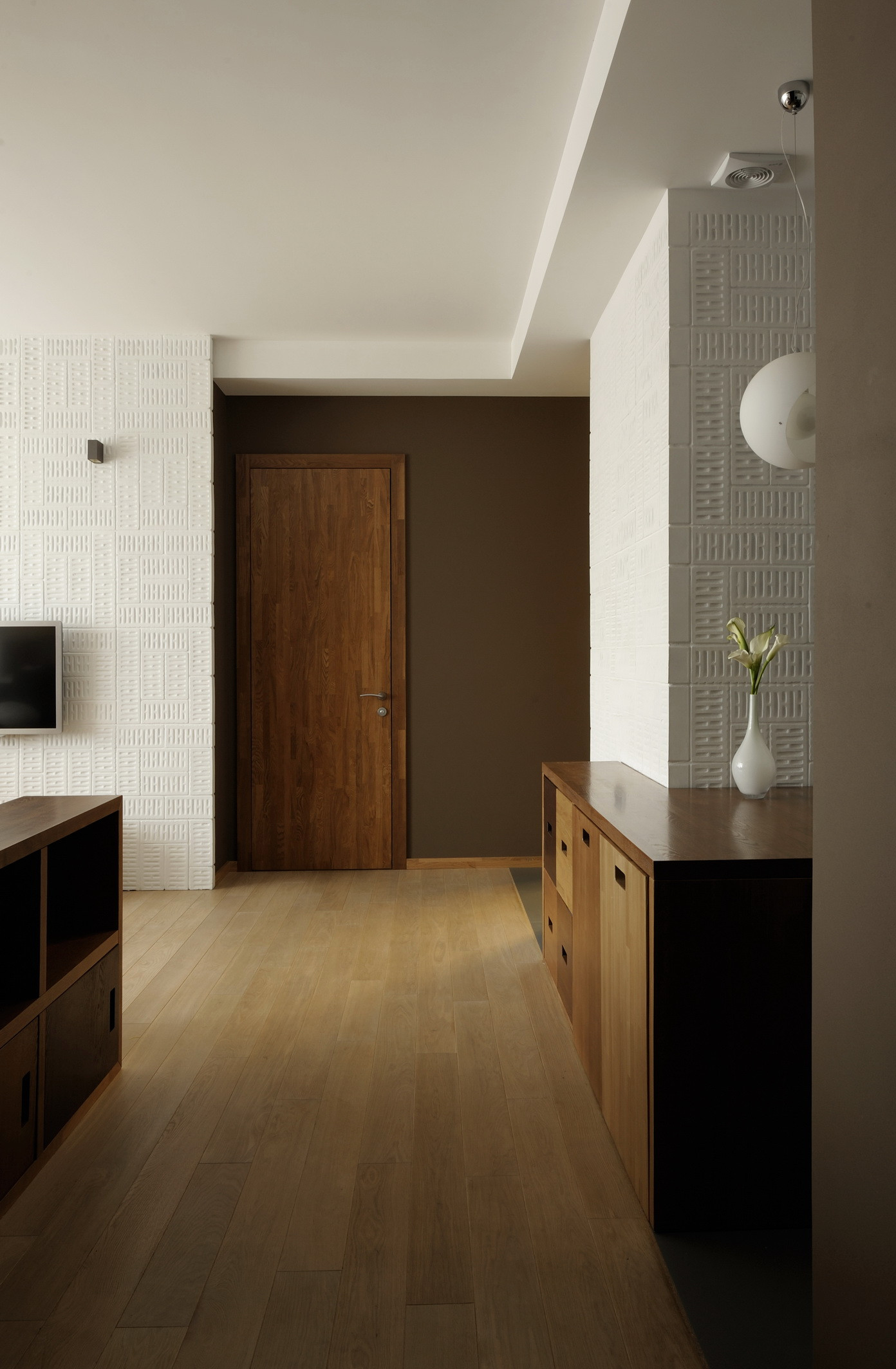 Дизайн-дебаты: Как сочетать разные оттенки дерева в интерьере