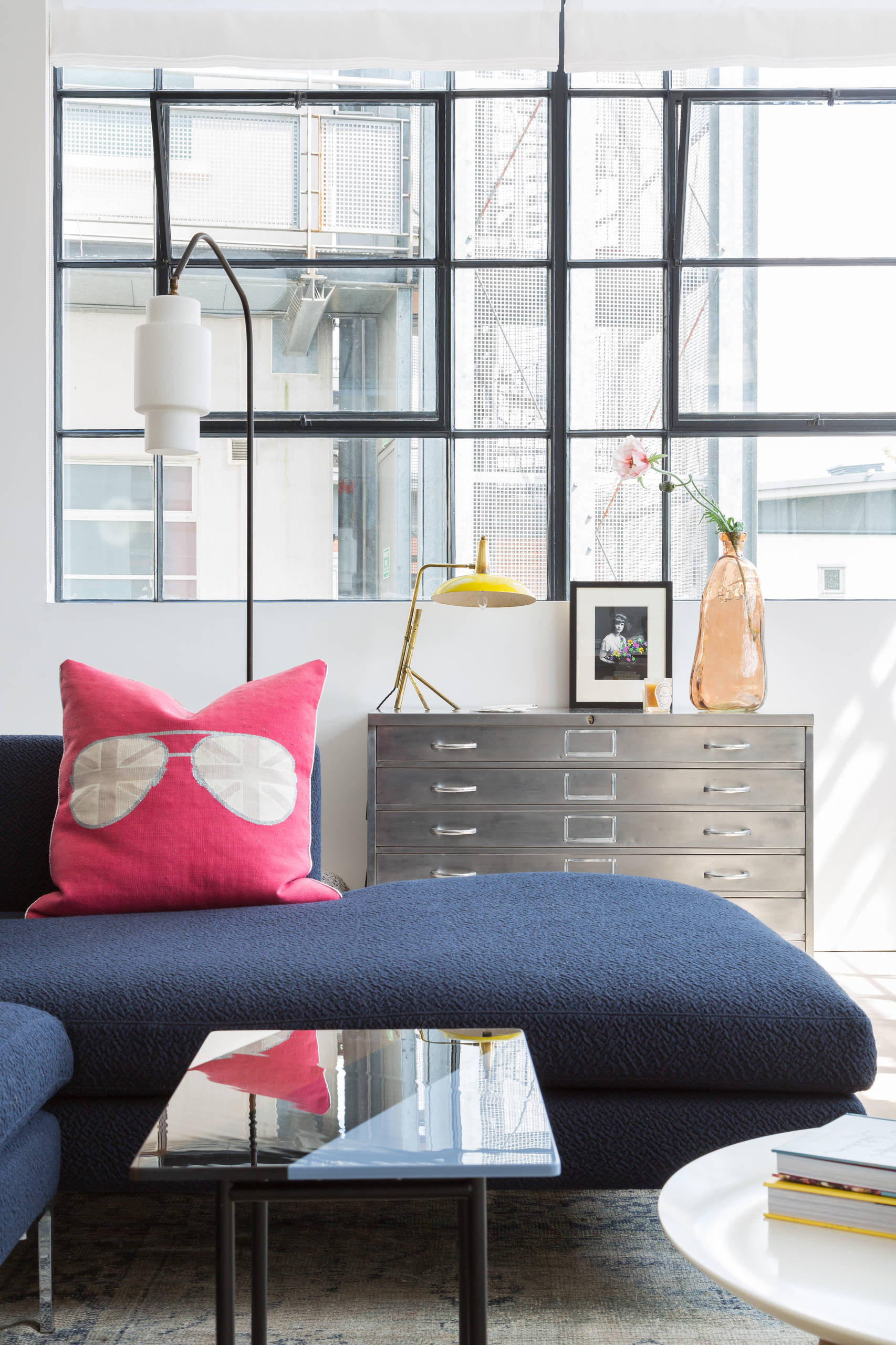 Houzz Британия: Светлый лондонский лофт открытой планировки