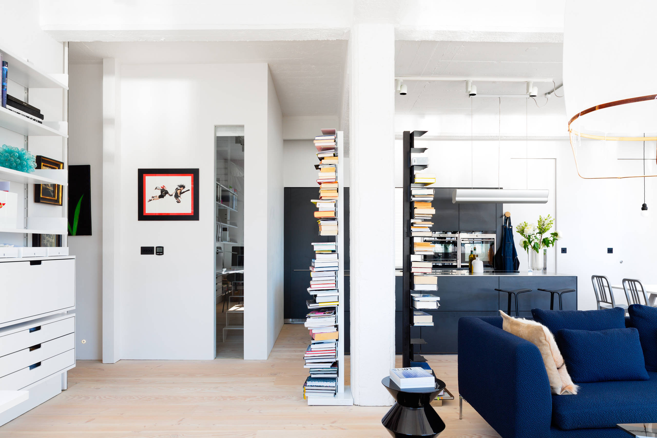 Houzz Британия: Светлый лондонский лофт открытой планировки