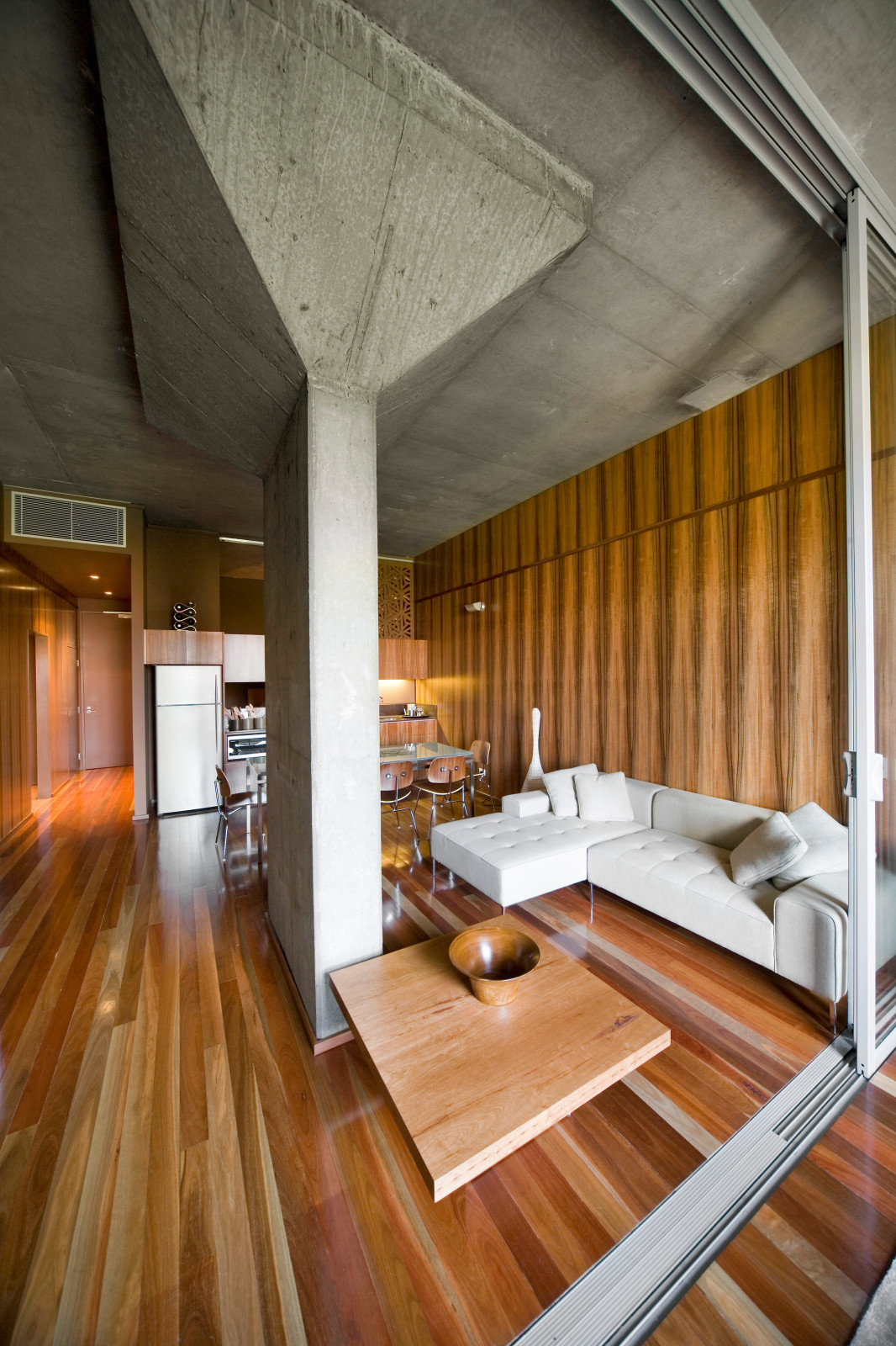 Итак, ваш стиль... брутализм