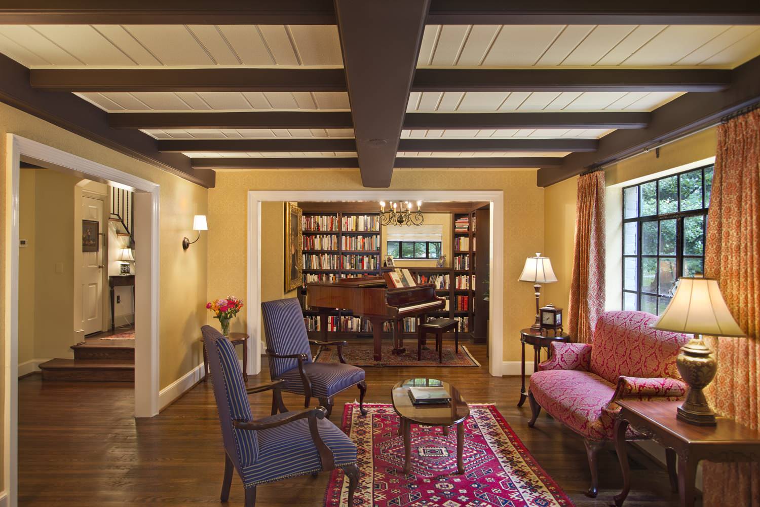 Рояль в квартире: Как правильно жить с музыкой в интерьере