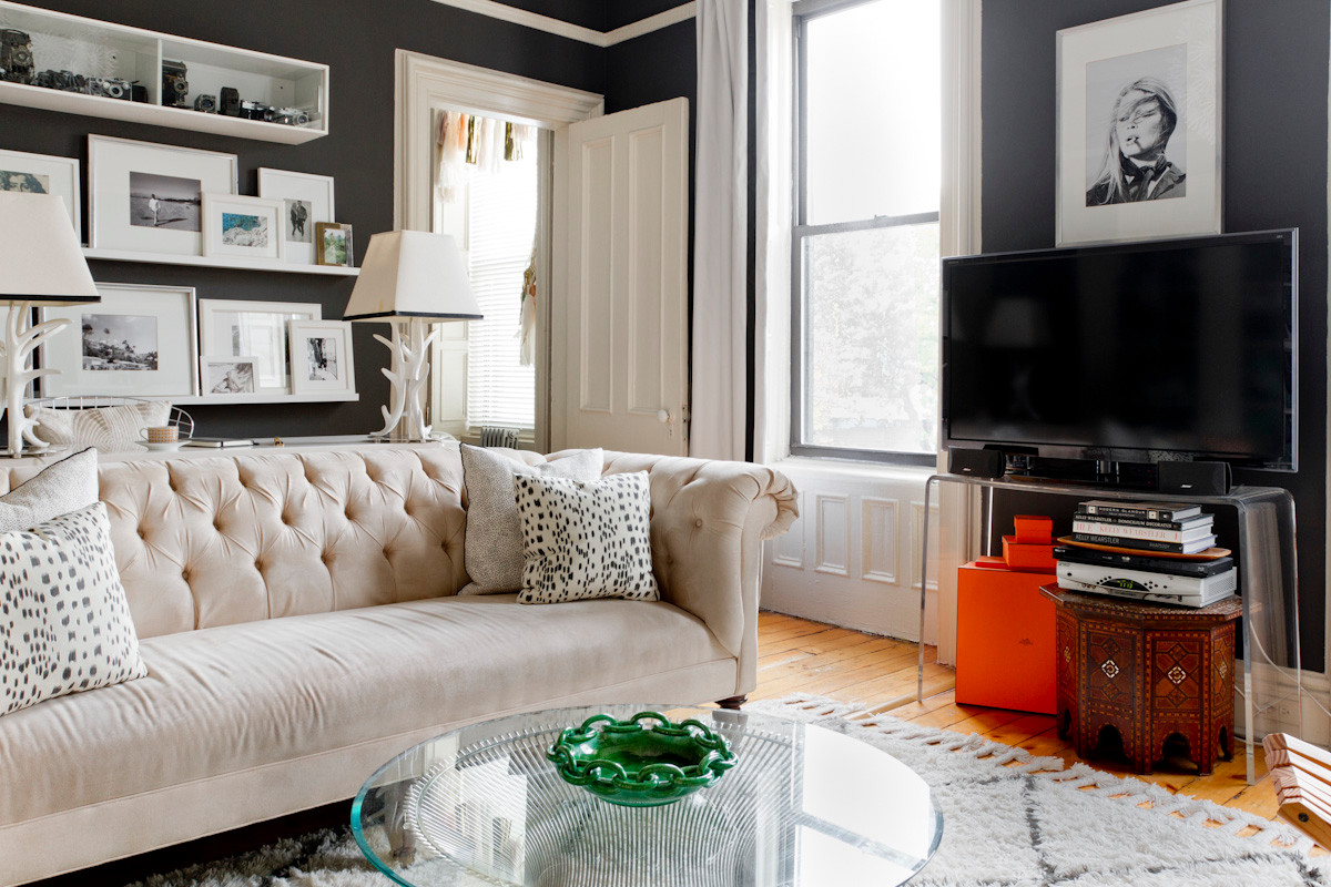 Цвет: Что сочетается с темными стенами?