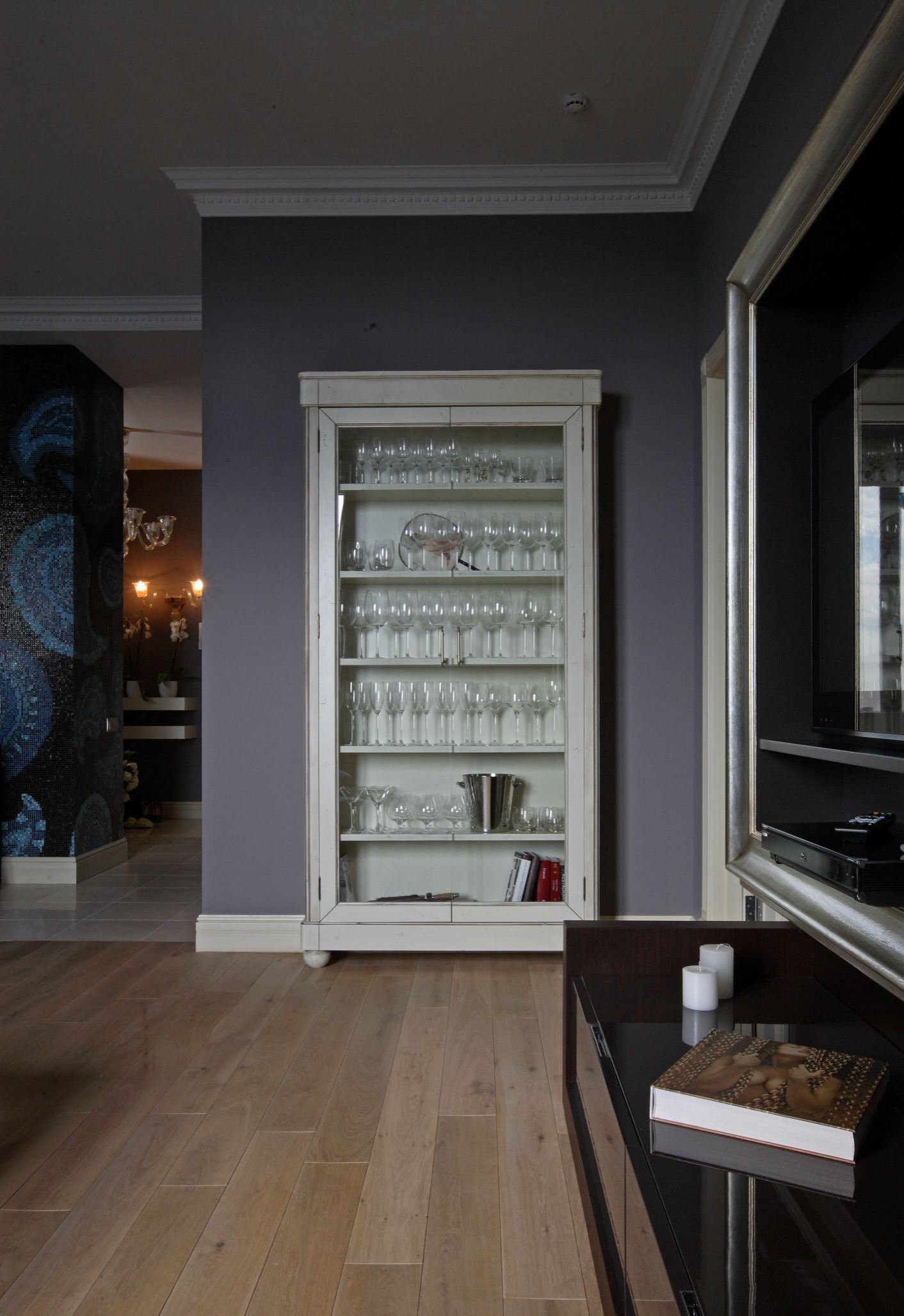 Houzz тур: «Огурцы» из мозаики и краски московского неба на 32-м этаже