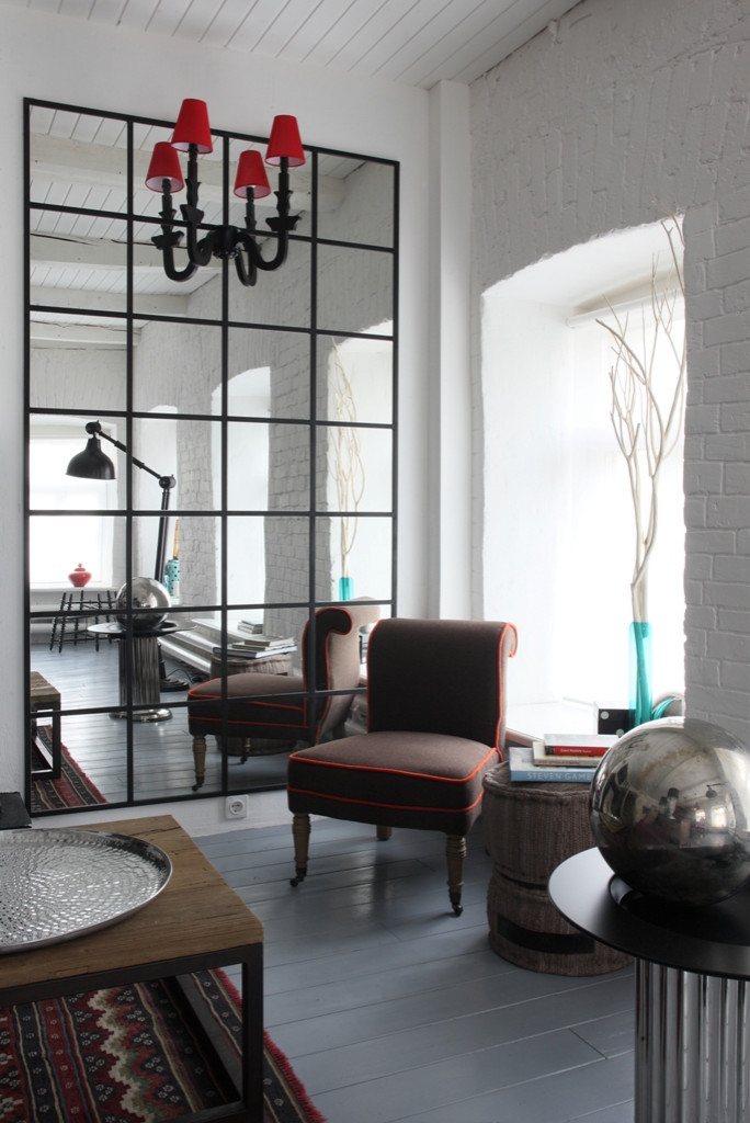 Houzz тур: Пять окон, старый забор и камин в одной счастливой квартире