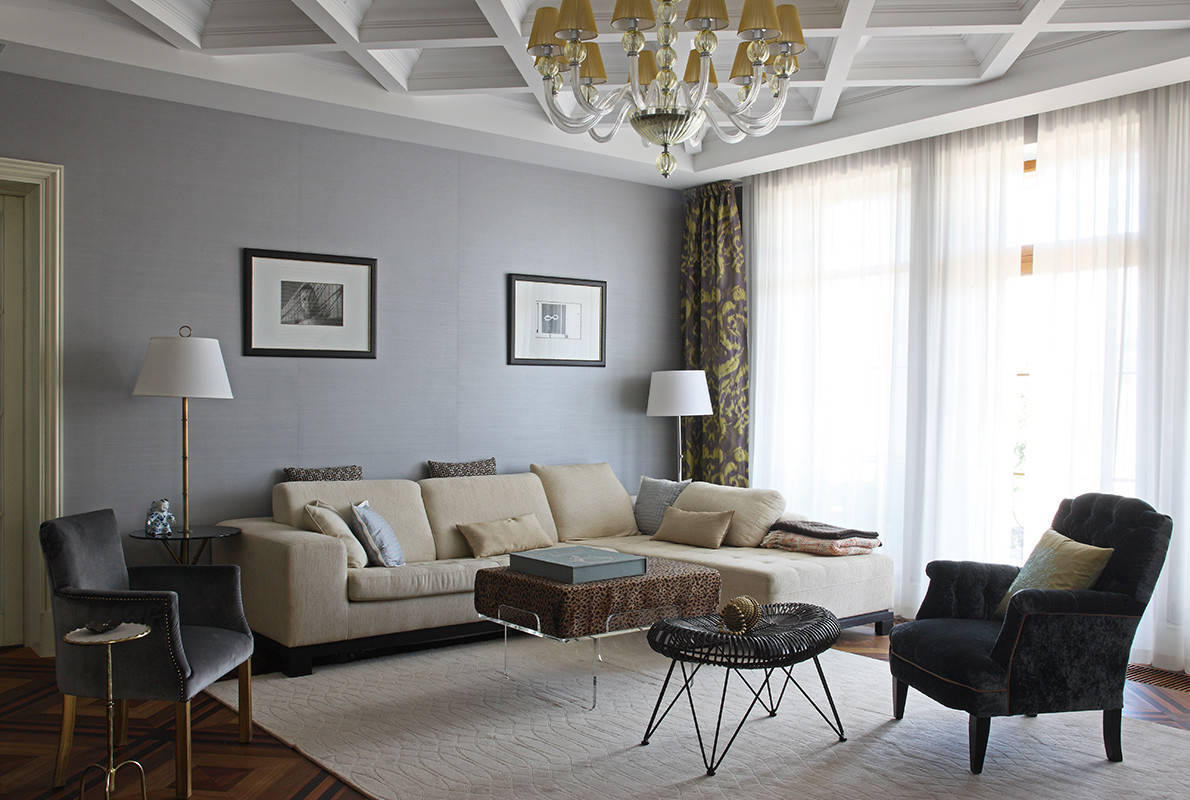 Houzz тур: Дом в Подмосковье с анфиладой комнат и арт-объектами