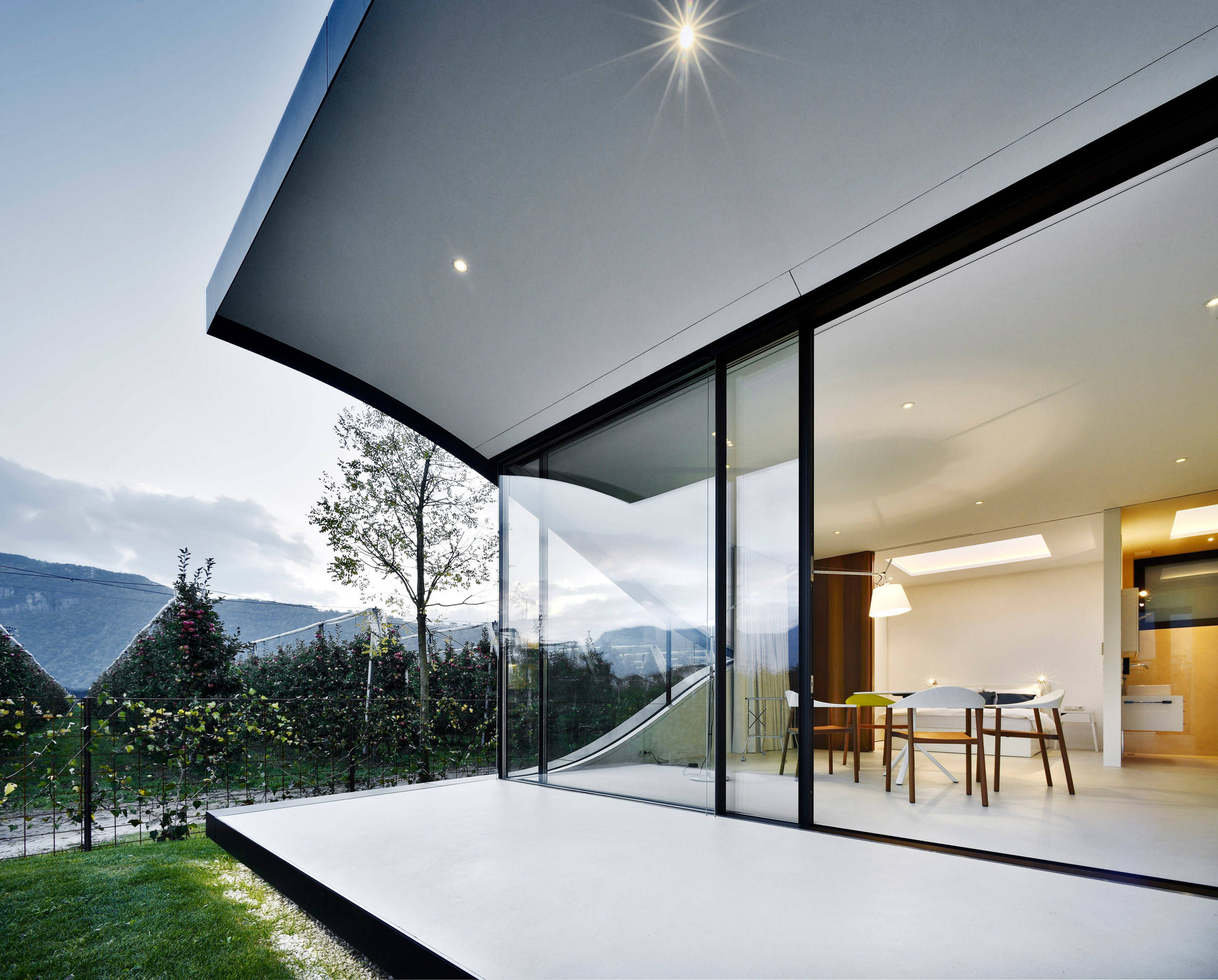 Houzz Италия: Зеркальные дома, отражающие Доломиты и сады