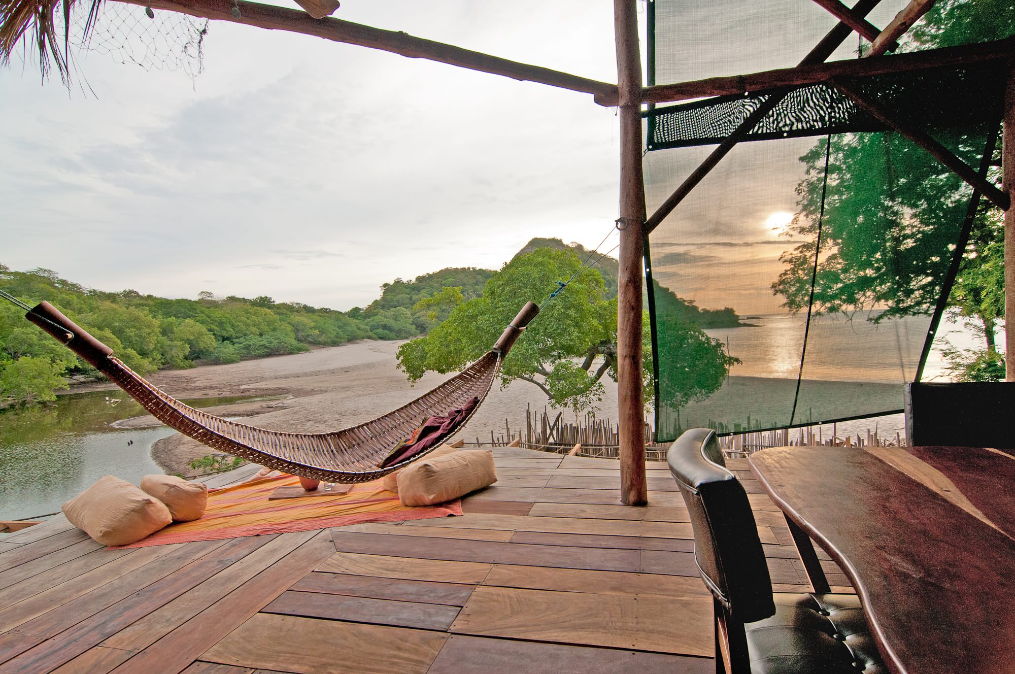 Фотоохота: Качели и гамаки в саду