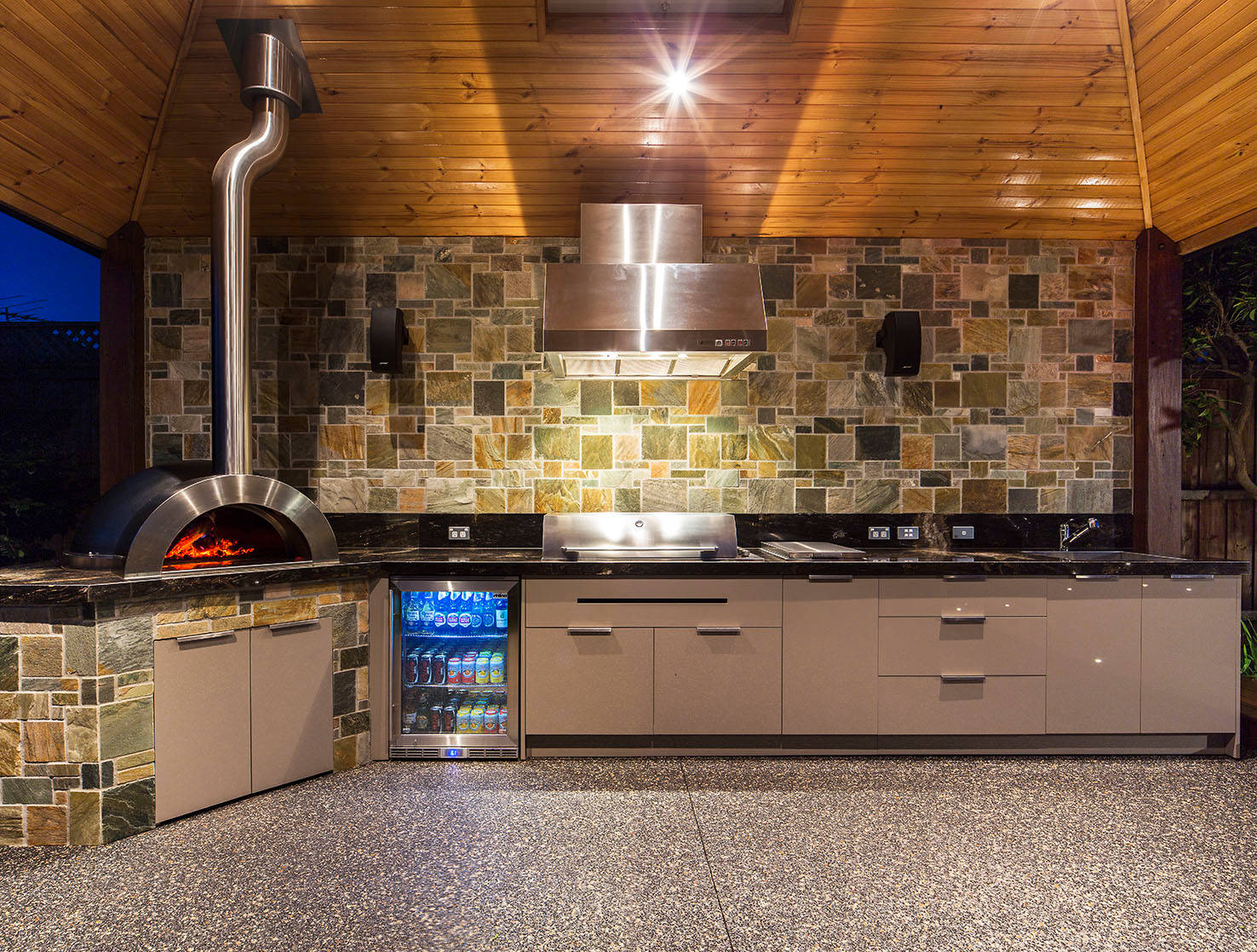 Изнутри: Помпейская печь и традиционная выпечка хлеба в Калабрии