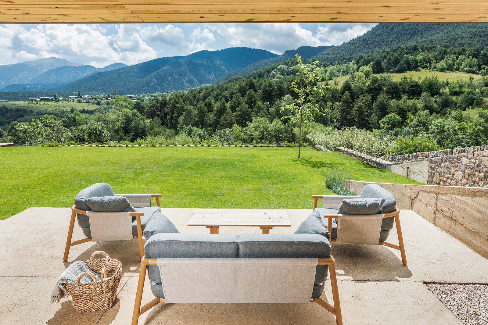 Houzz Испания: Современный дом в горах