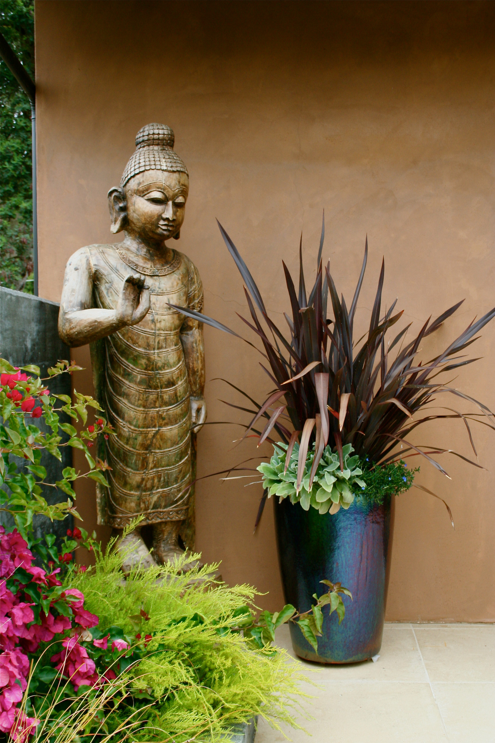 Каменный гость: Зачем нужна скульптура в ландшафте